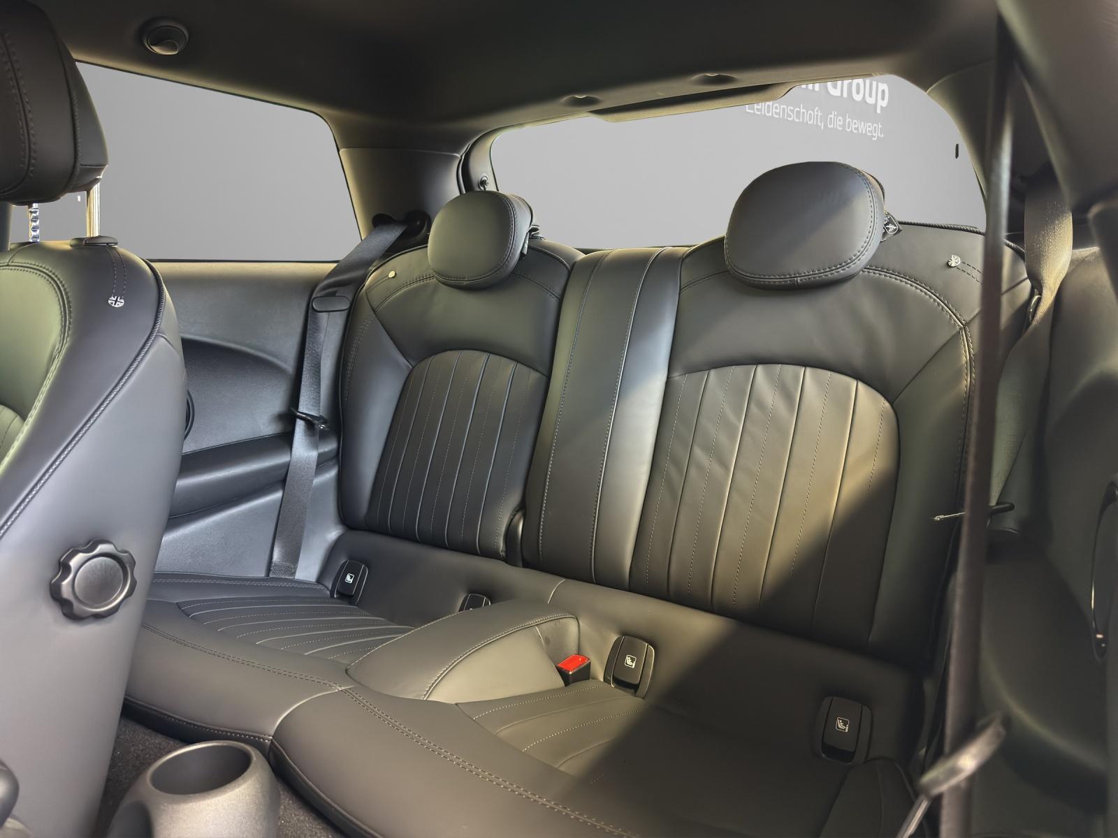 MINI Cooper SE-image-20