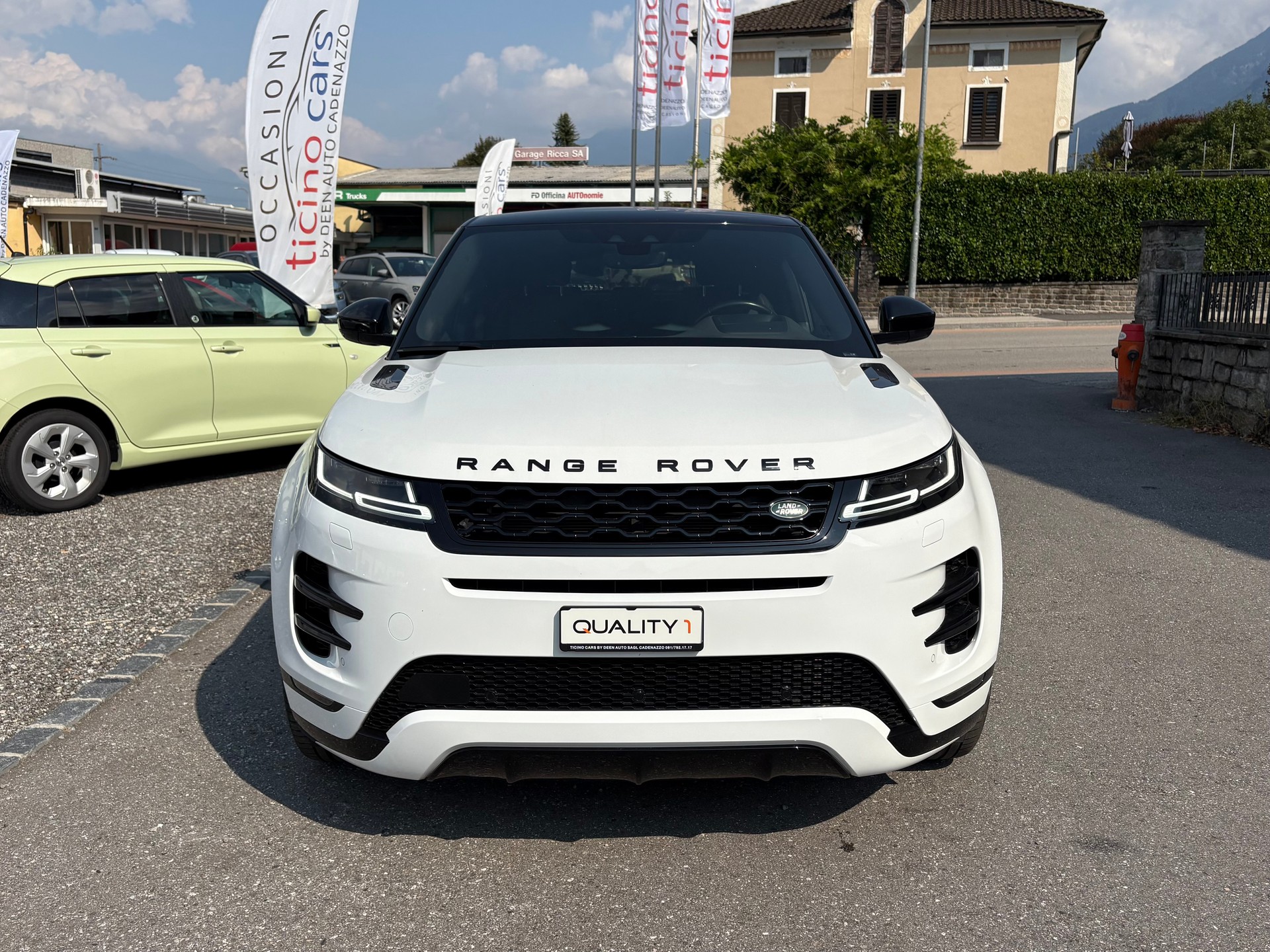 LAND ROVER Range Rover Evoque R-Dynamic P 200 S AT9-image-6