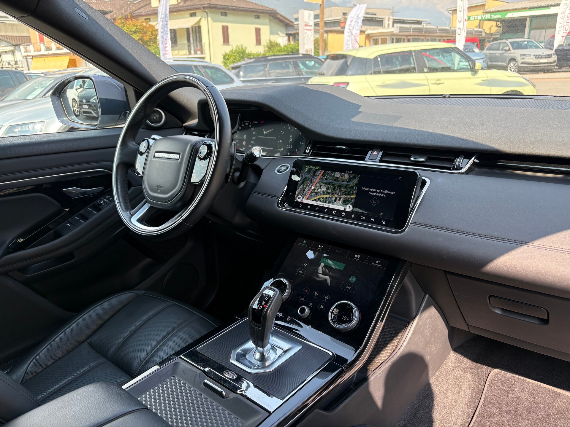 LAND ROVER Range Rover Evoque R-Dynamic P 200 S AT9-image-9