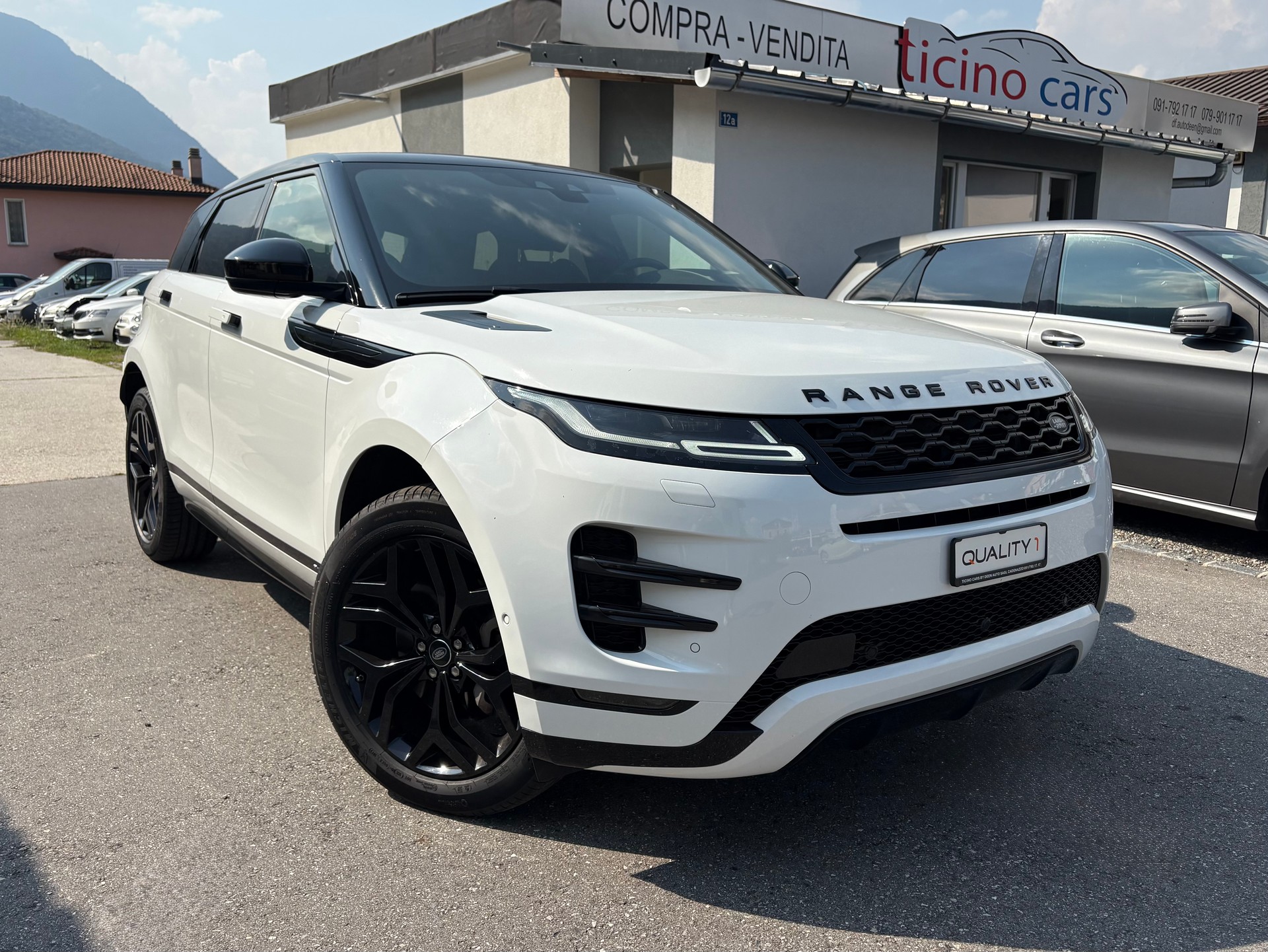 LAND ROVER Range Rover Evoque R-Dynamic P 200 S AT9-image-0