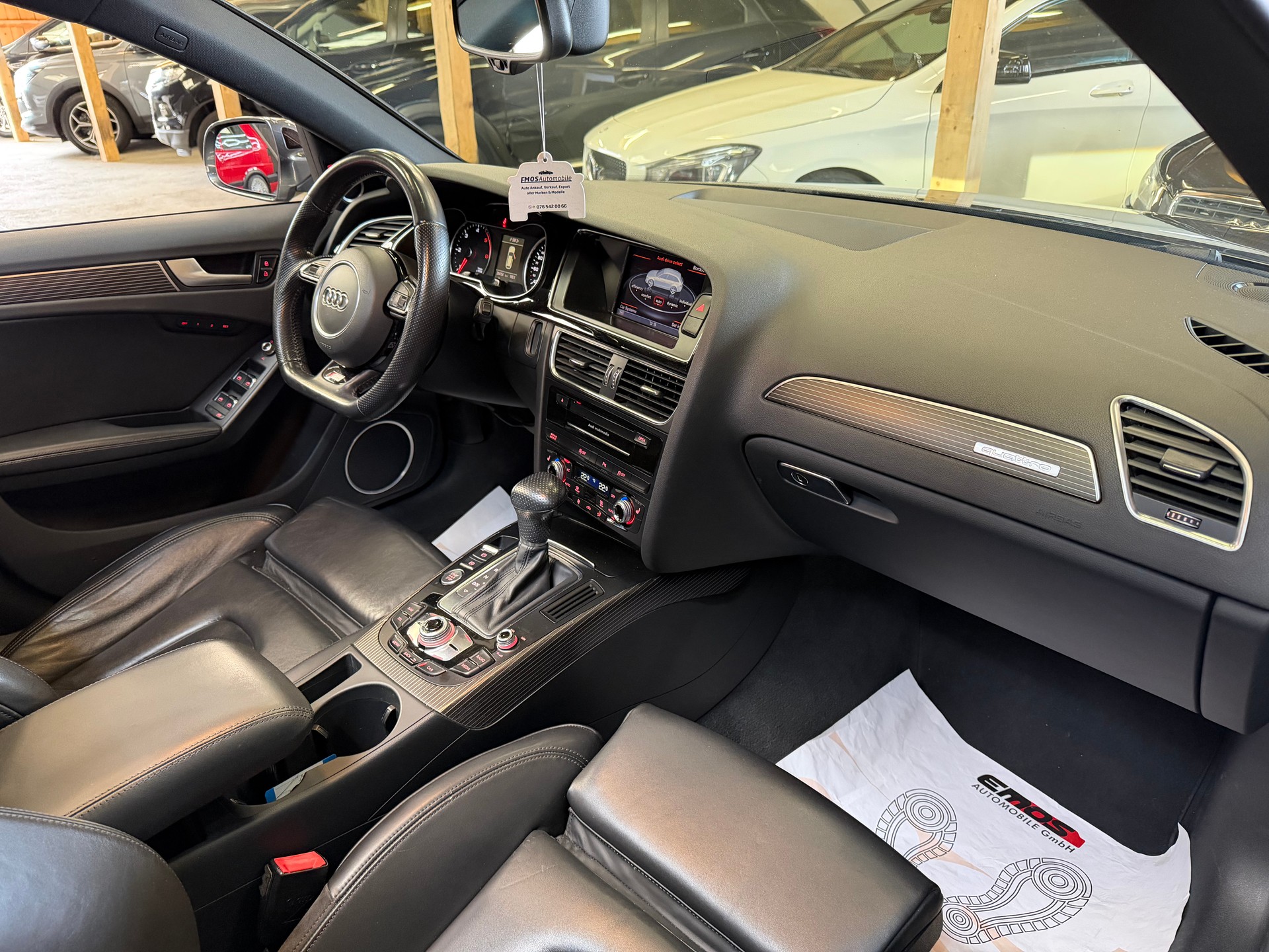 AUDI A4 Avant 3.0 TDI quattro S-tronic-image-8