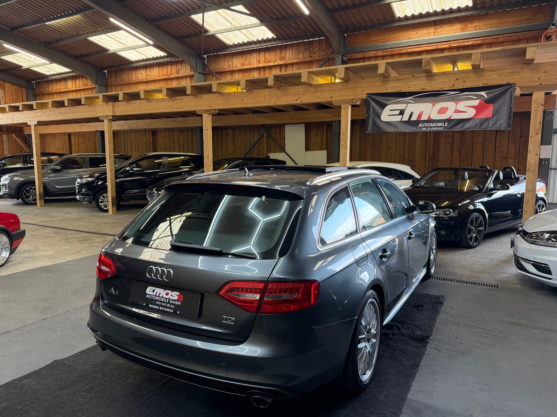 AUDI A4 Avant 3.0 TDI quattro S-tronic-image-4