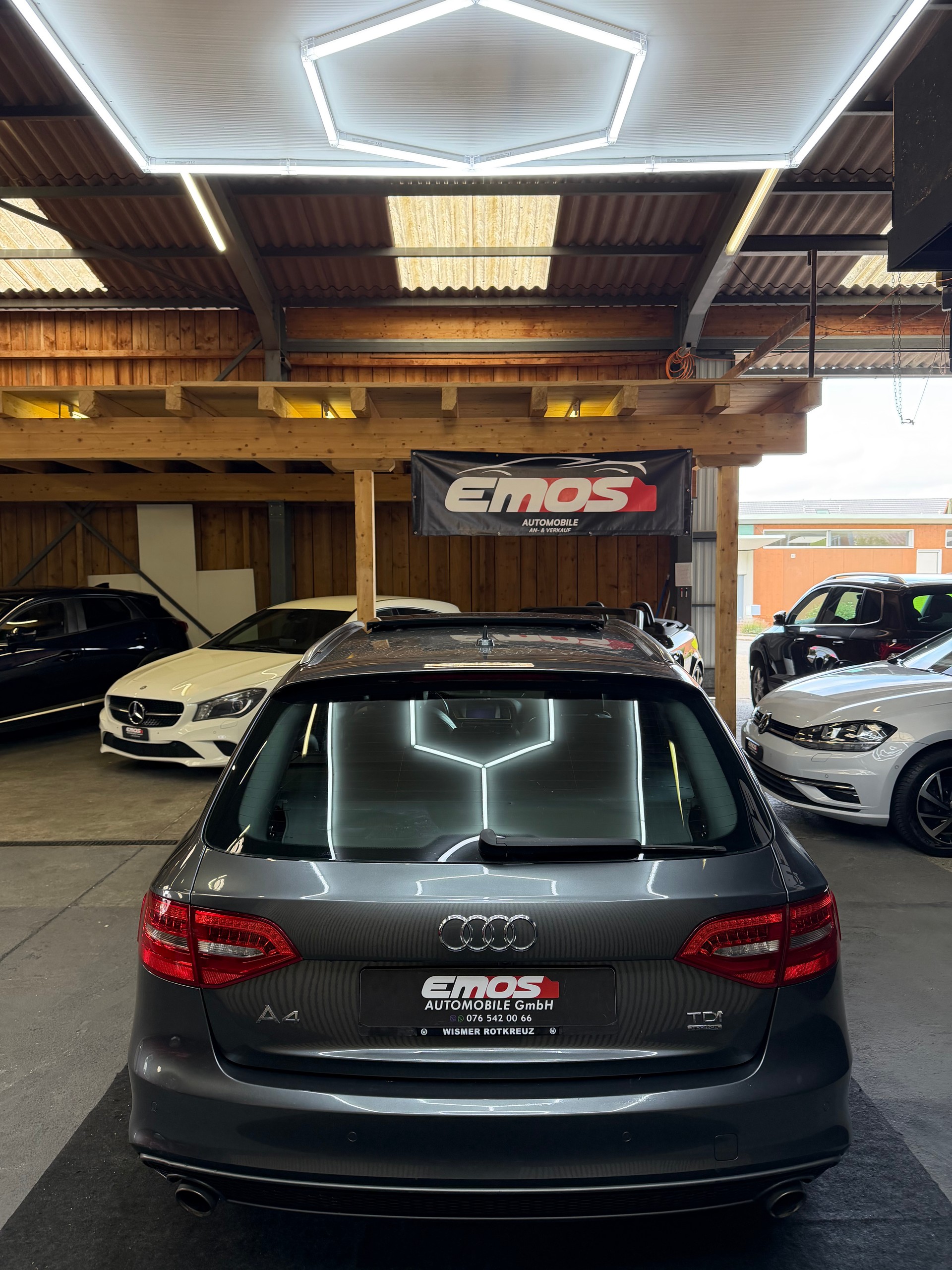 AUDI A4 Avant 3.0 TDI quattro S-tronic-image-5