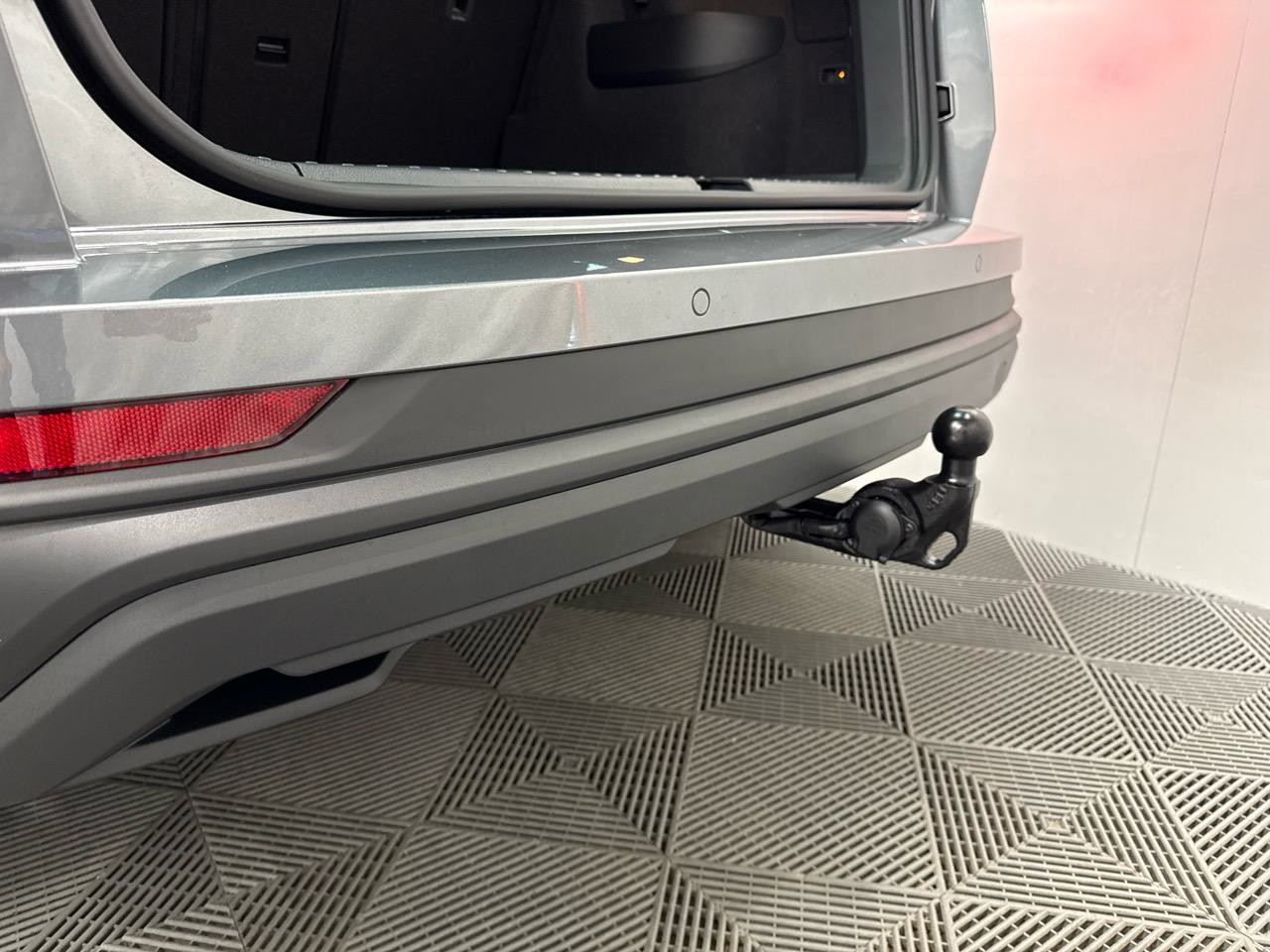 SKODA Karoq 1.5 TSI Selection DSG-image-10