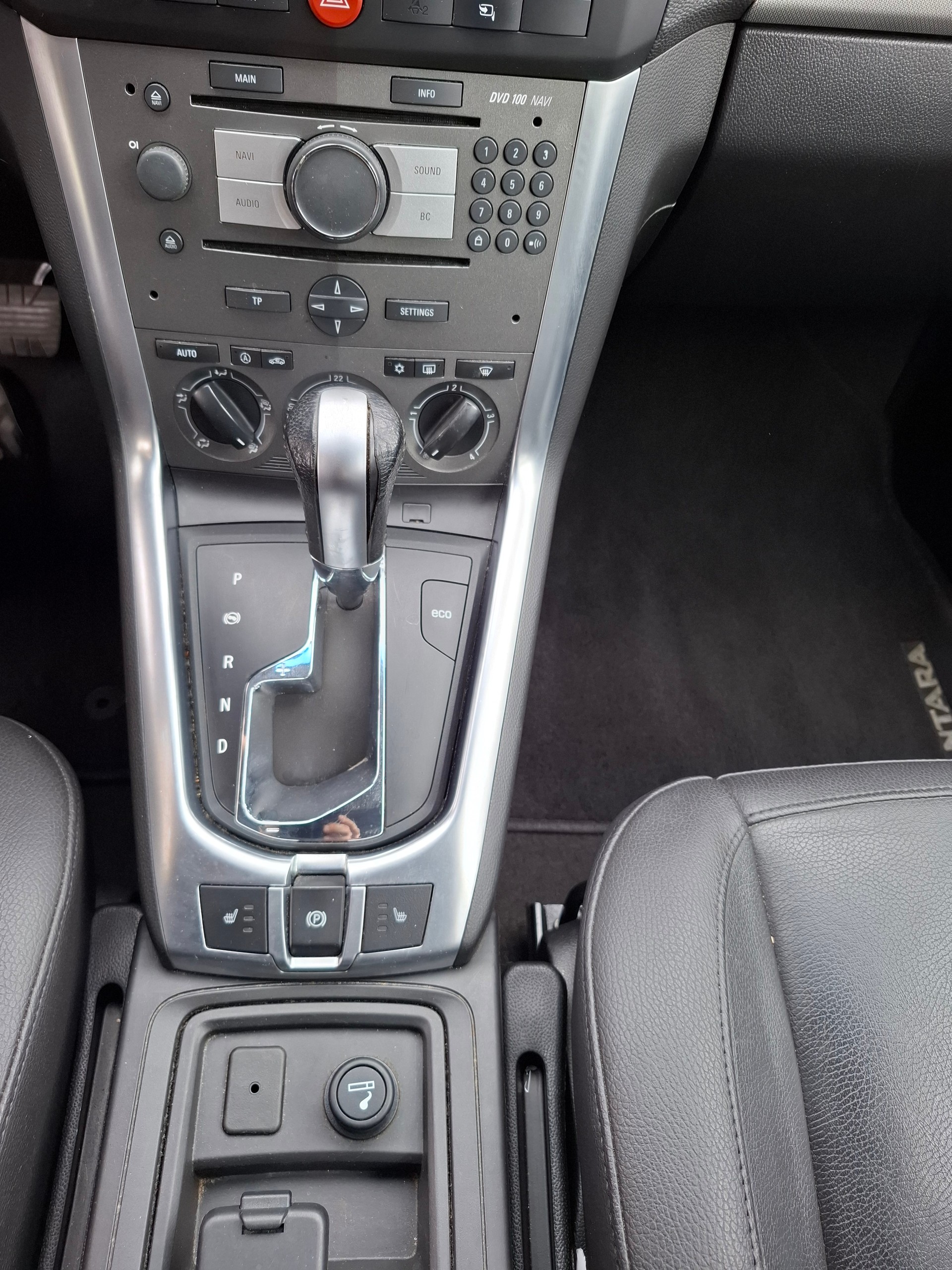 OPEL Antara 2.2 CDTi Cosmo 4WD Automatic-image-13