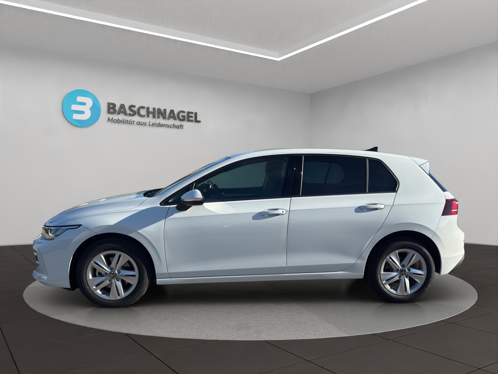 VW Golf 1.5 e TSI mHEV Value DSG-image-1
