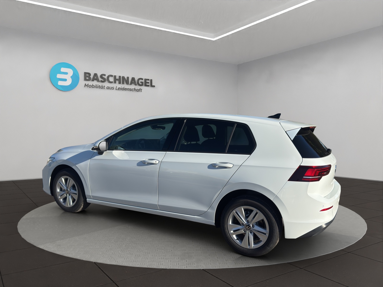 VW Golf 1.5 e TSI mHEV Value DSG-image-2