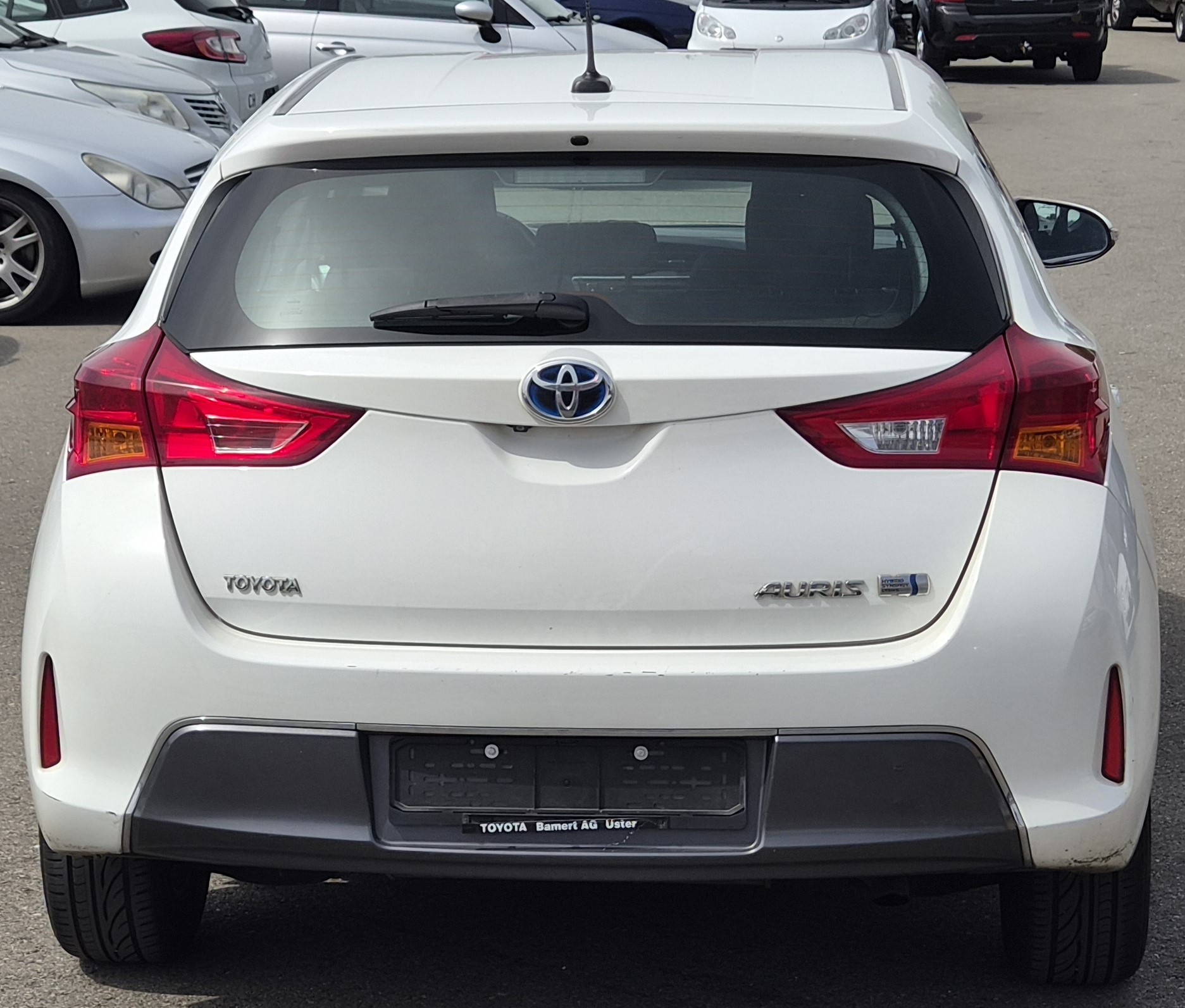 TOYOTA Auris 1.8 16V HSD Linea Luna-image-4
