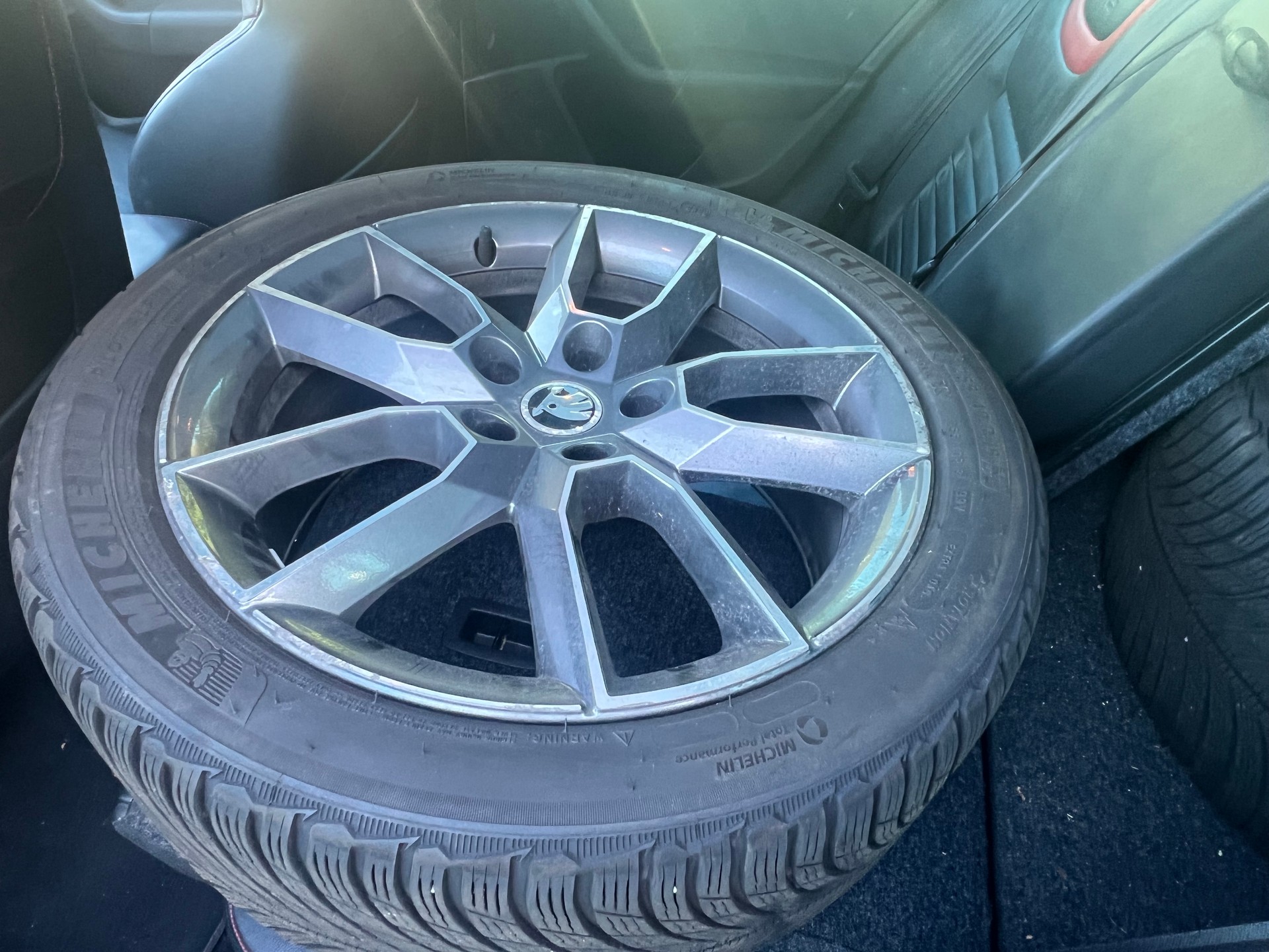 SKODA Octavia Combi 2.0 TSI RS DSG-image-9