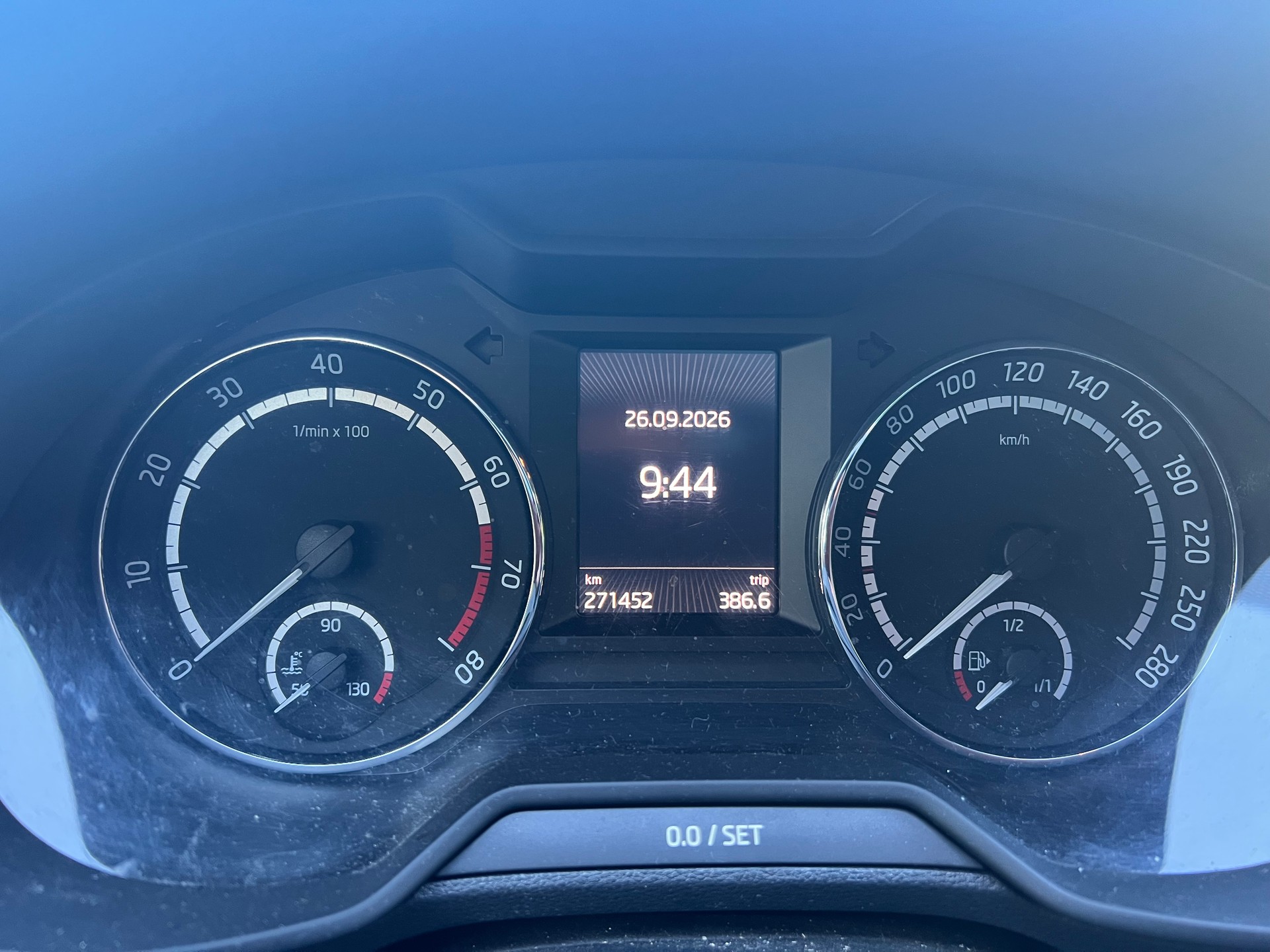 SKODA Octavia Combi 2.0 TSI RS DSG-image-6