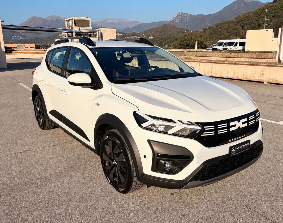 DACIA Sandero Stepway TCe 90 Expression CVT-image-0