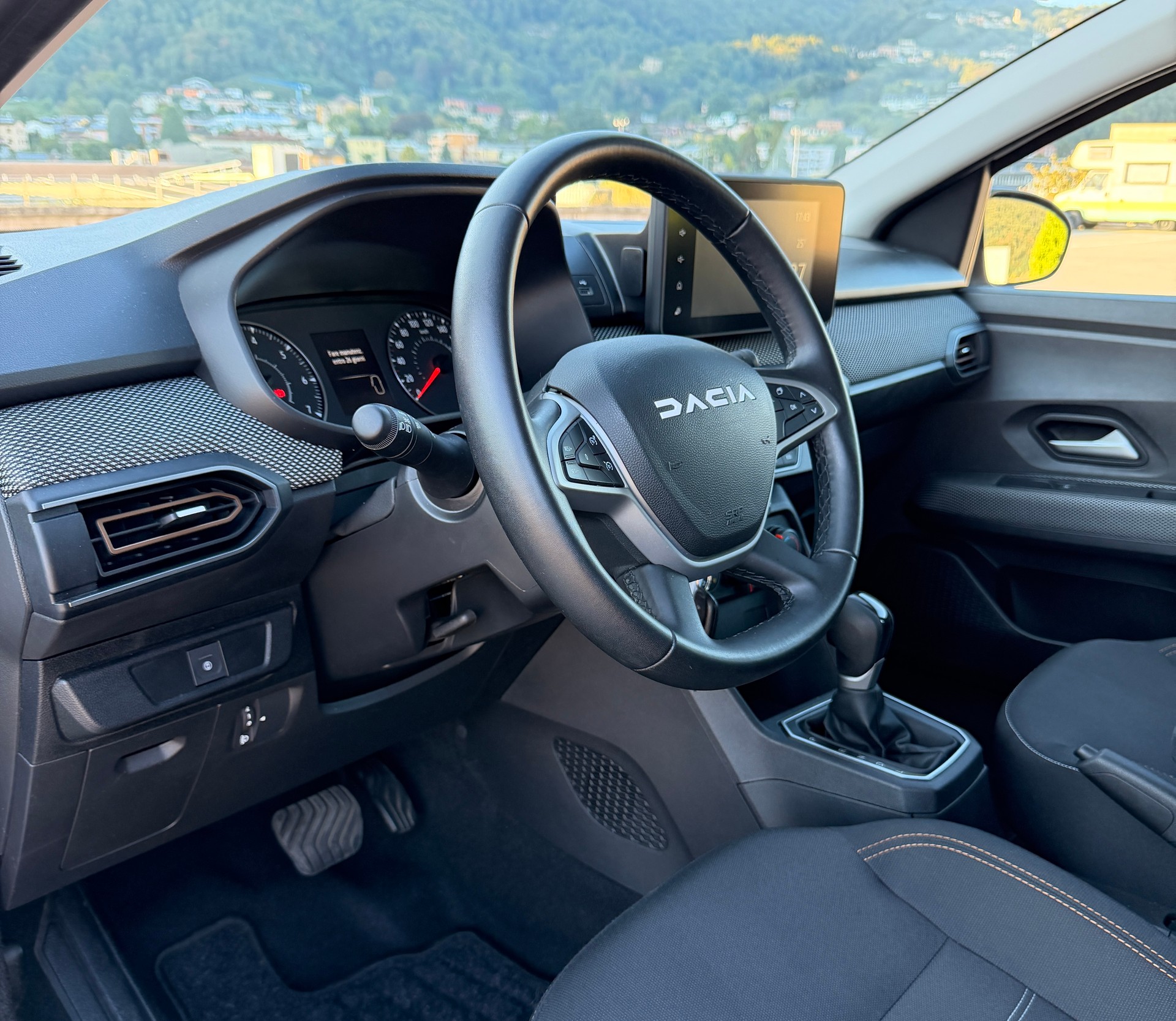DACIA Sandero Stepway TCe 90 Expression CVT-image-8
