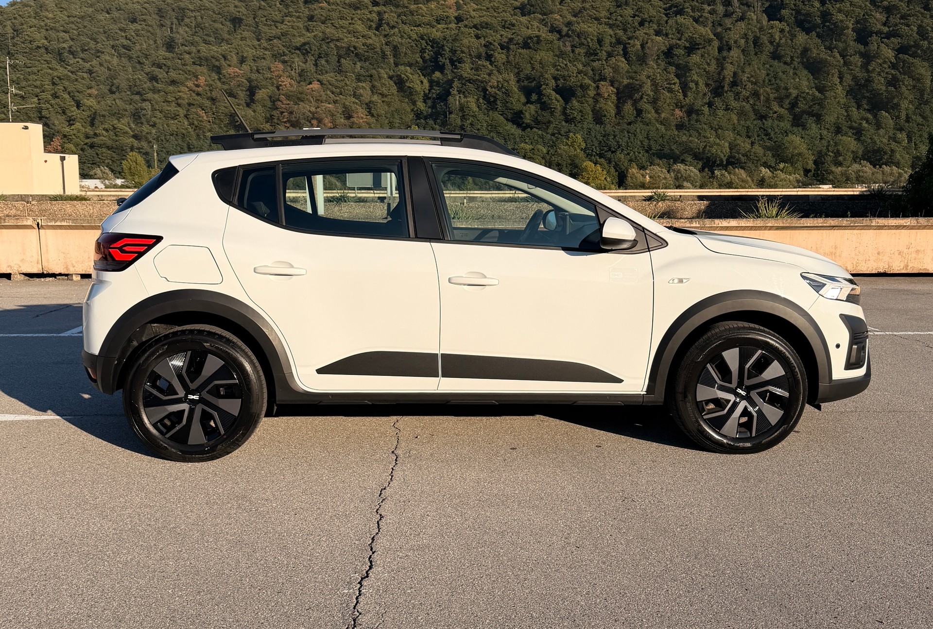 DACIA Sandero Stepway TCe 90 Expression CVT-image-5