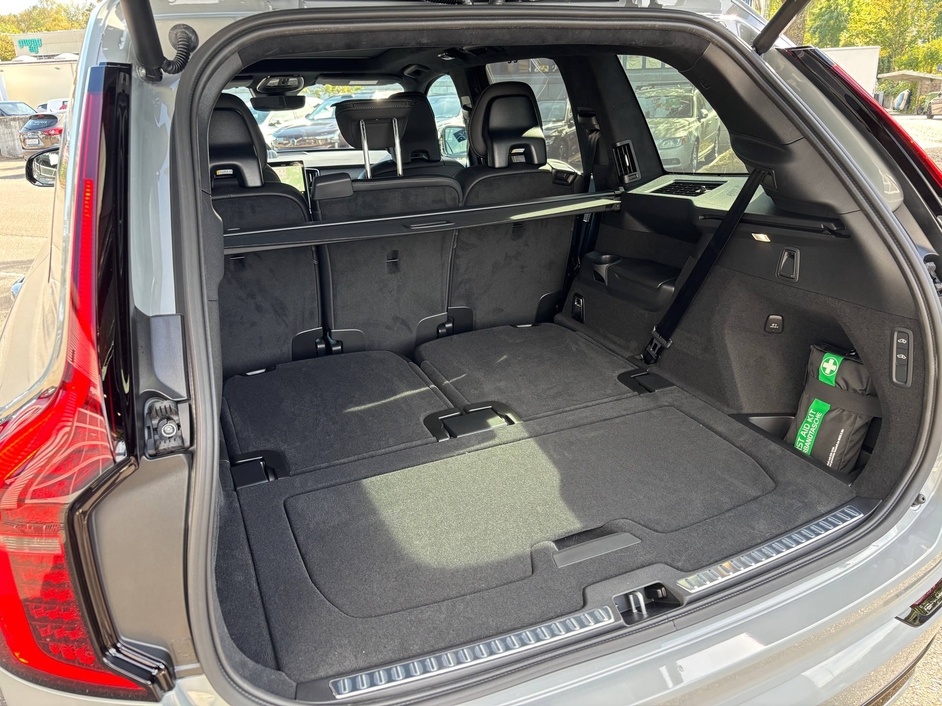 VOLVO XC90 2.0 B5 MH Black Edition AWD-image-9