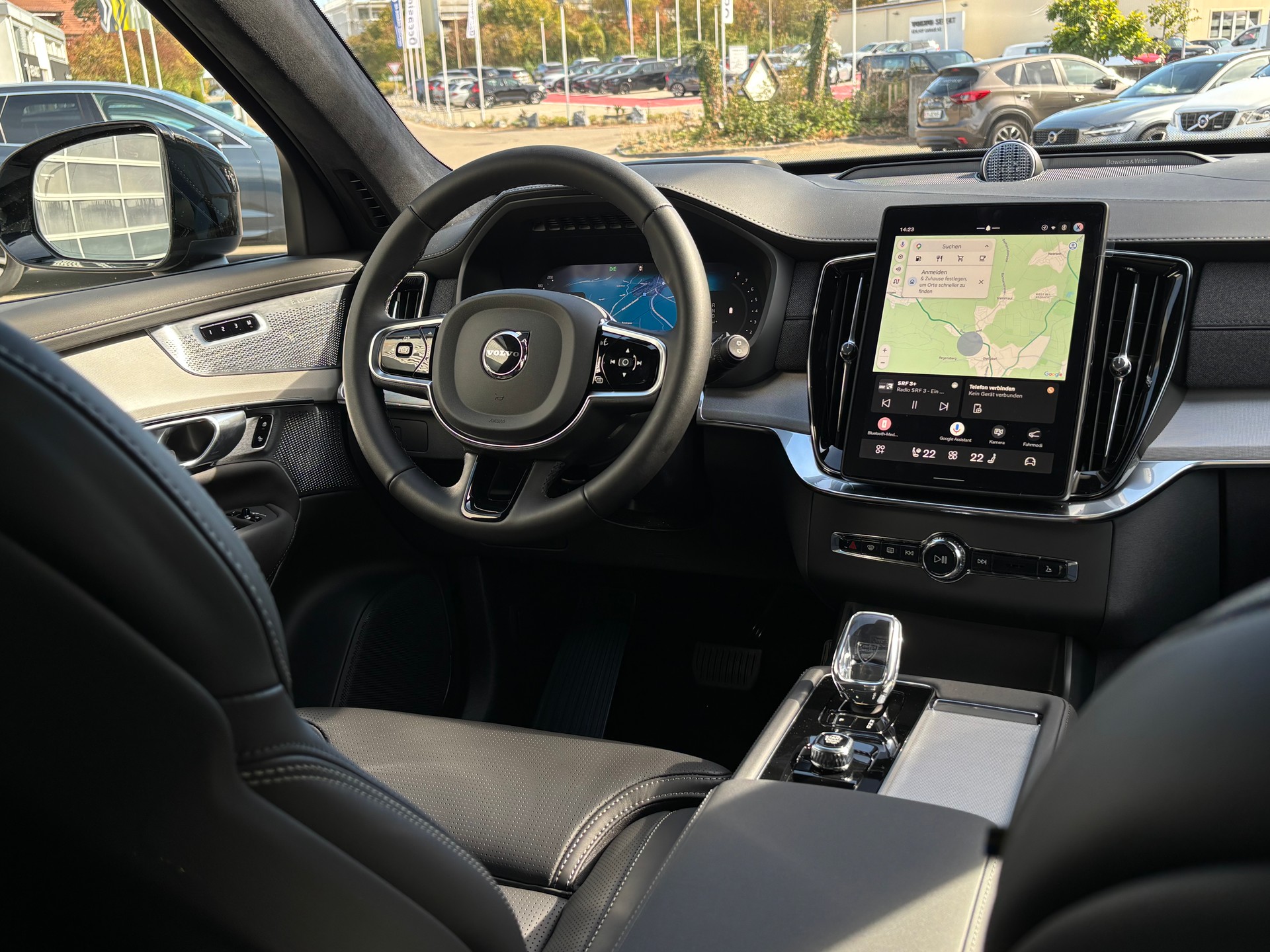 VOLVO XC90 2.0 B5 MH Black Edition AWD-image-13