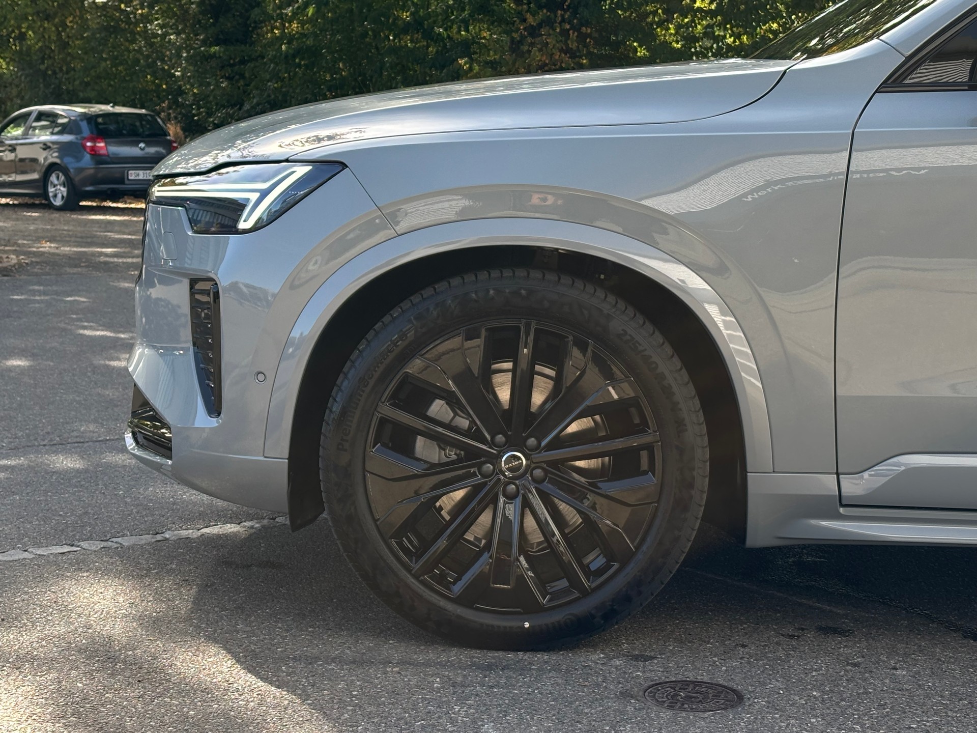 VOLVO XC90 2.0 B5 MH Black Edition AWD-image-1
