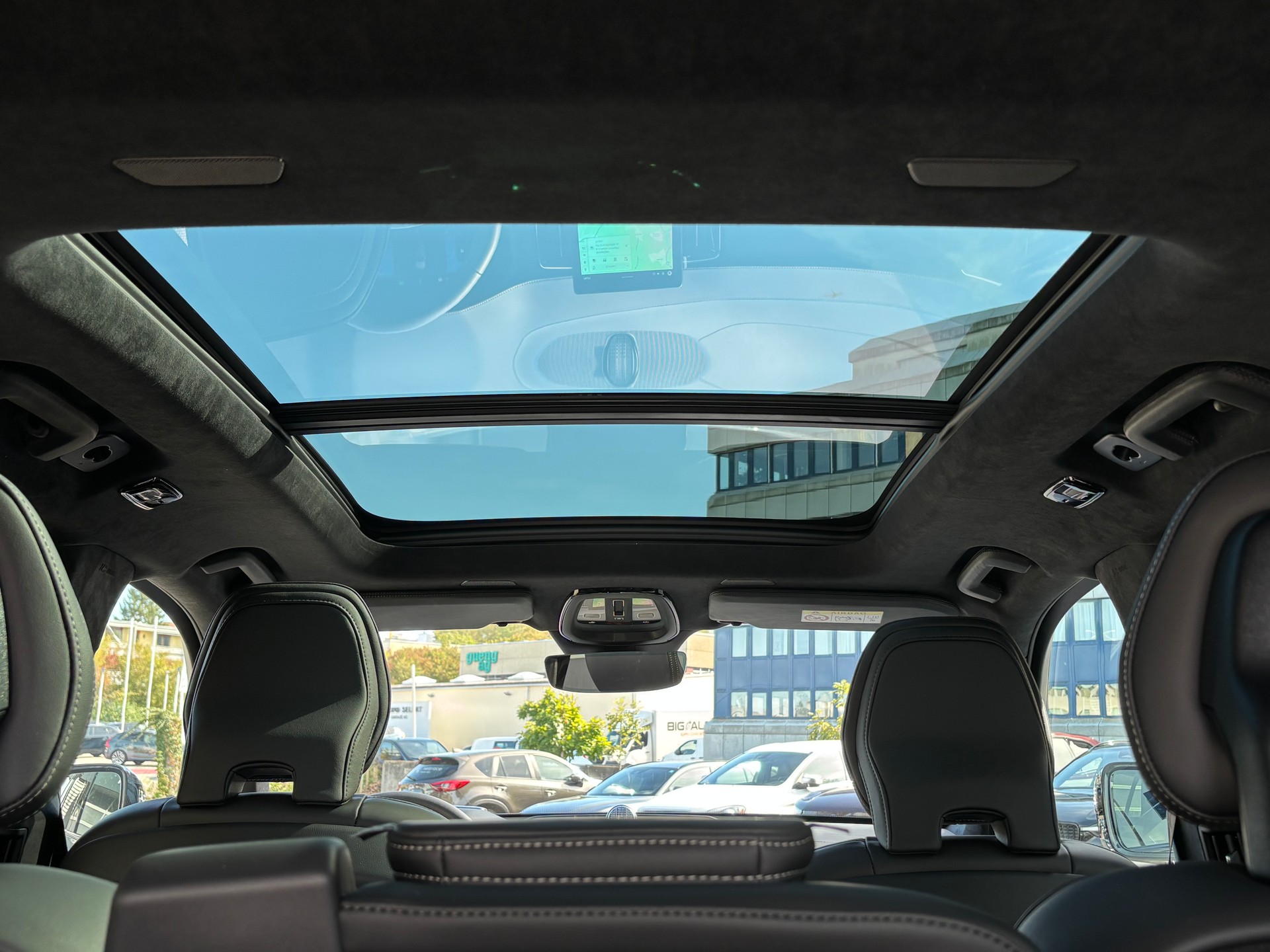 VOLVO XC90 2.0 B5 MH Black Edition AWD-image-10