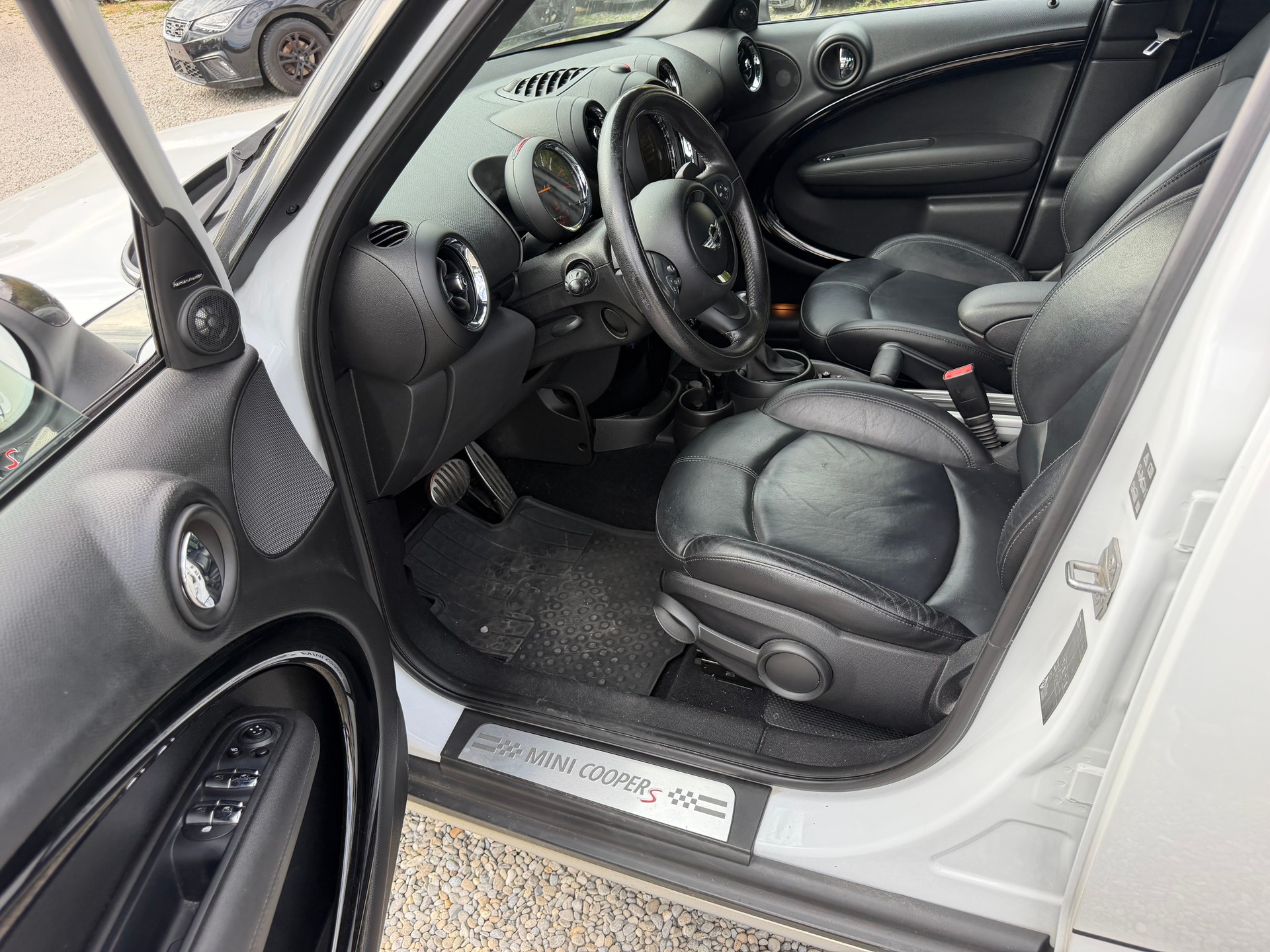 MINI Countryman Cooper S ALL4 Steptronic-image-6