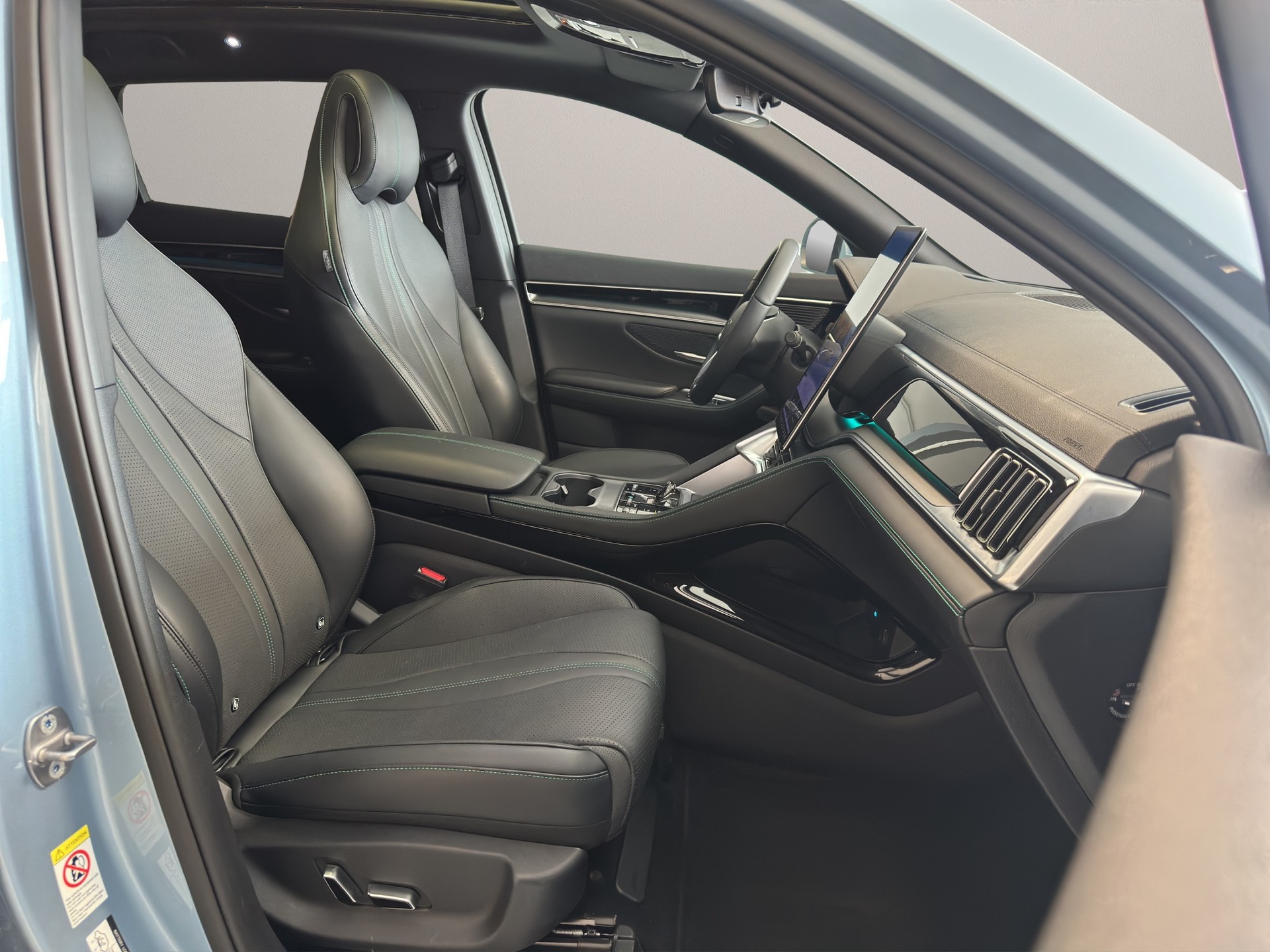 BYD Seal U DM-i Design AWD-image-9