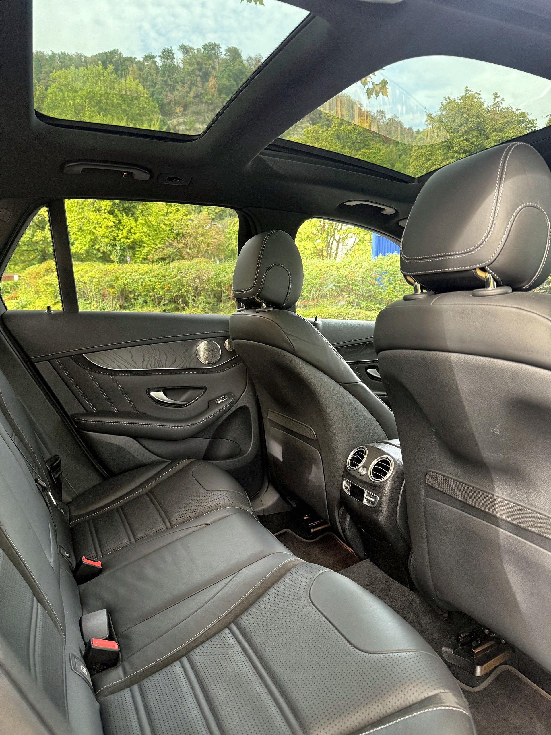 MERCEDES-BENZ GLC 63 S AMG 4m+-image-4