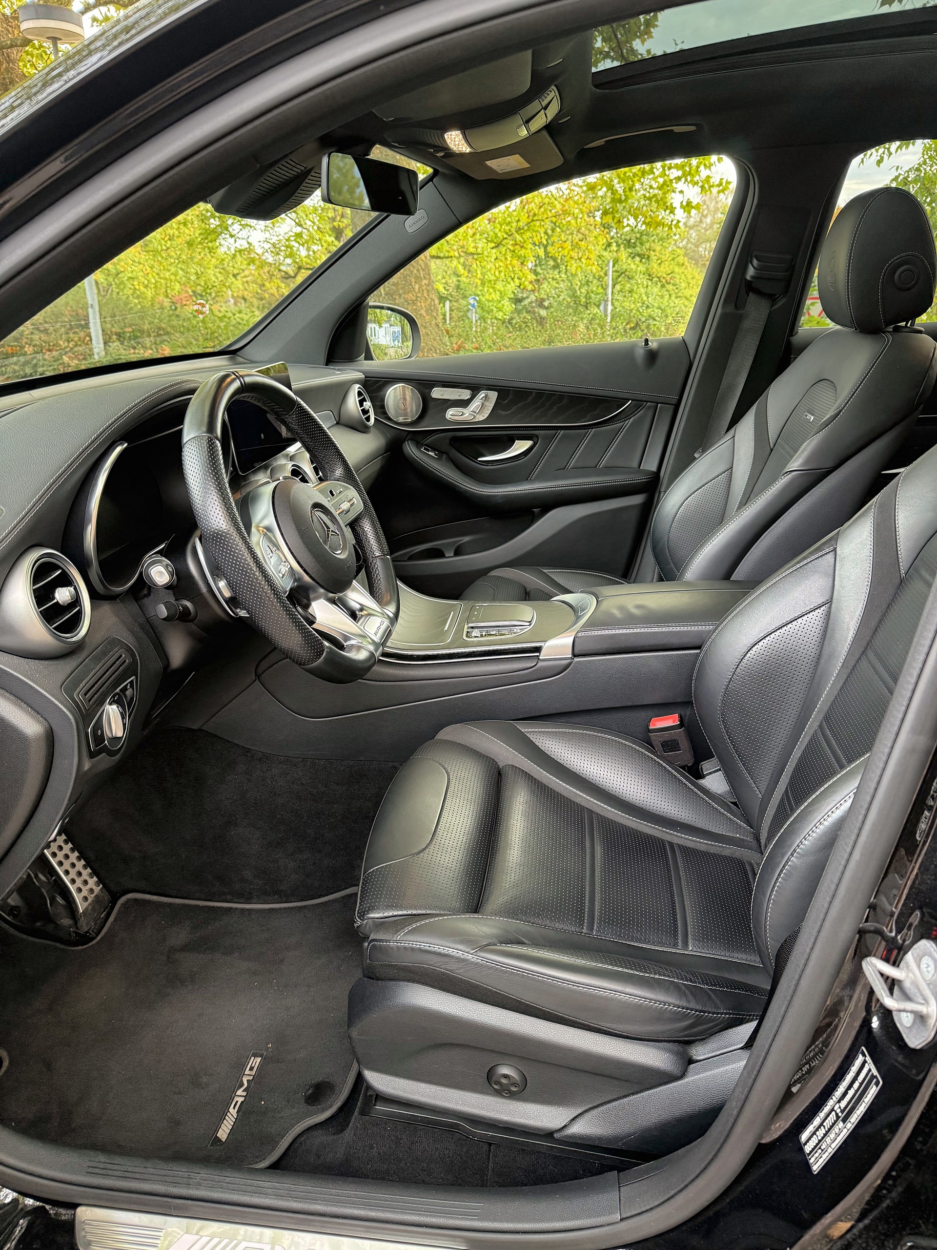 MERCEDES-BENZ GLC 63 S AMG 4m+-image-2