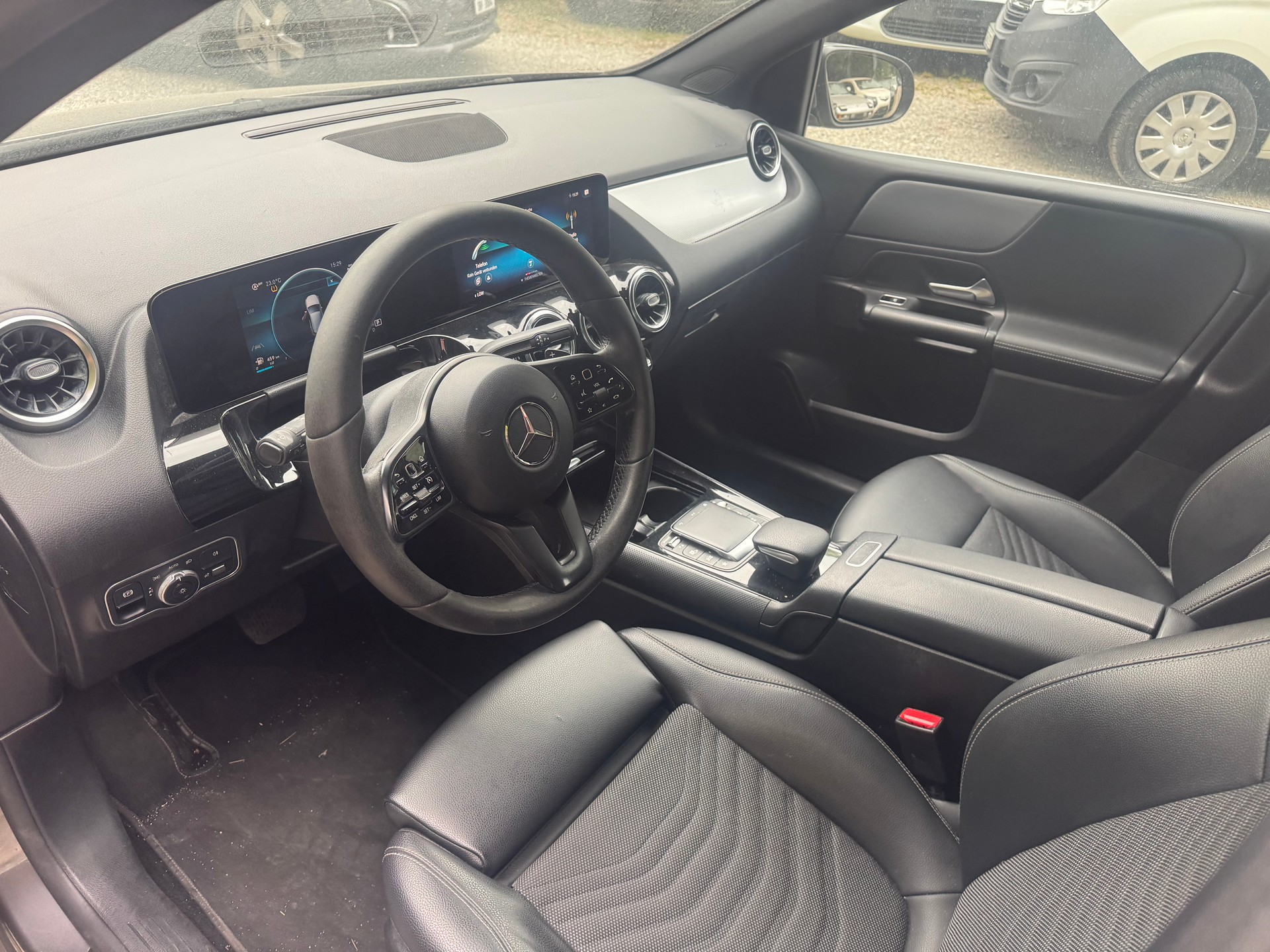 MERCEDES-BENZ B 220 d 4Matic Style 8G-DCT-image-9