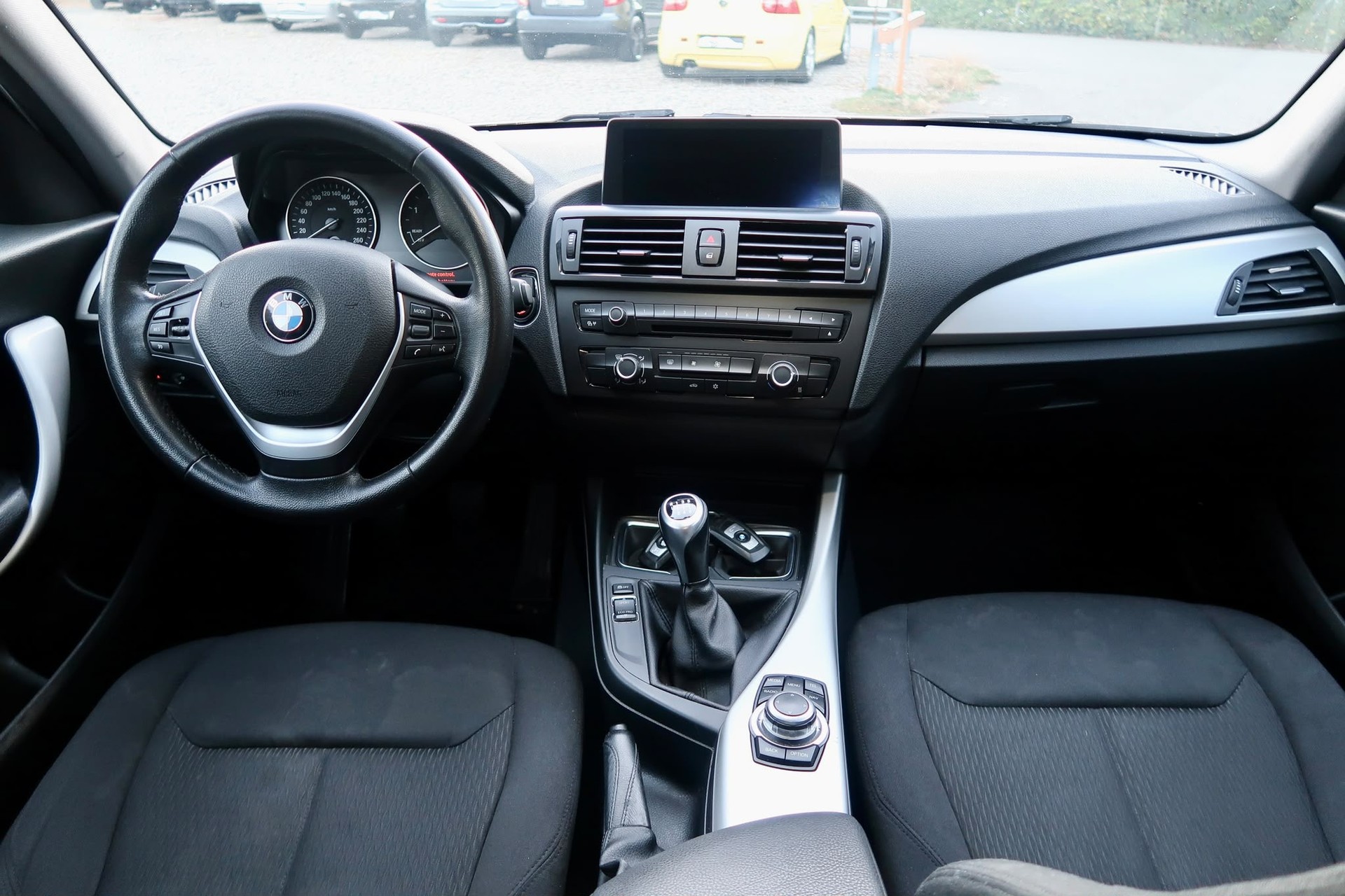 BMW 118d Urban Line-image-10