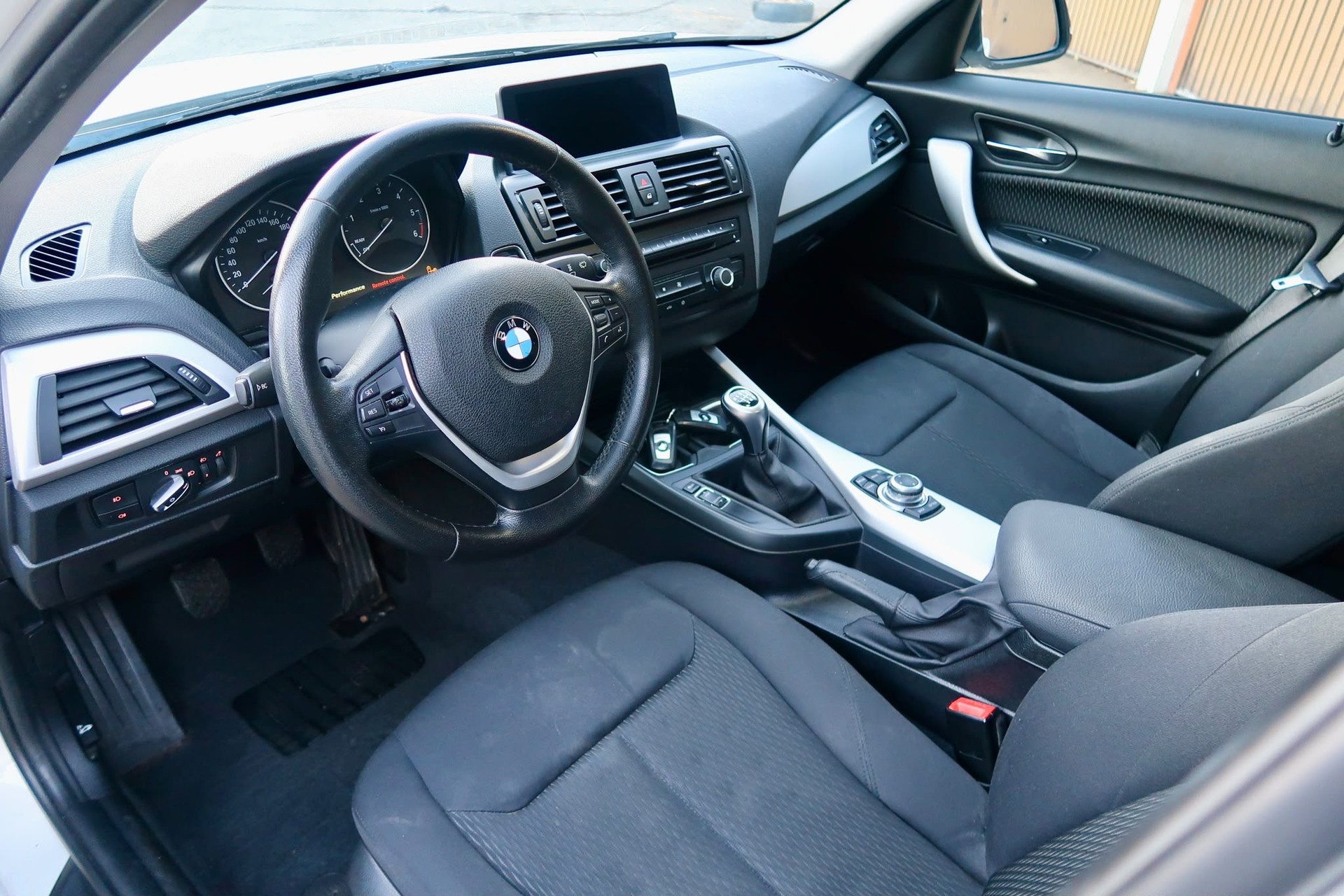 BMW 118d Urban Line-image-7