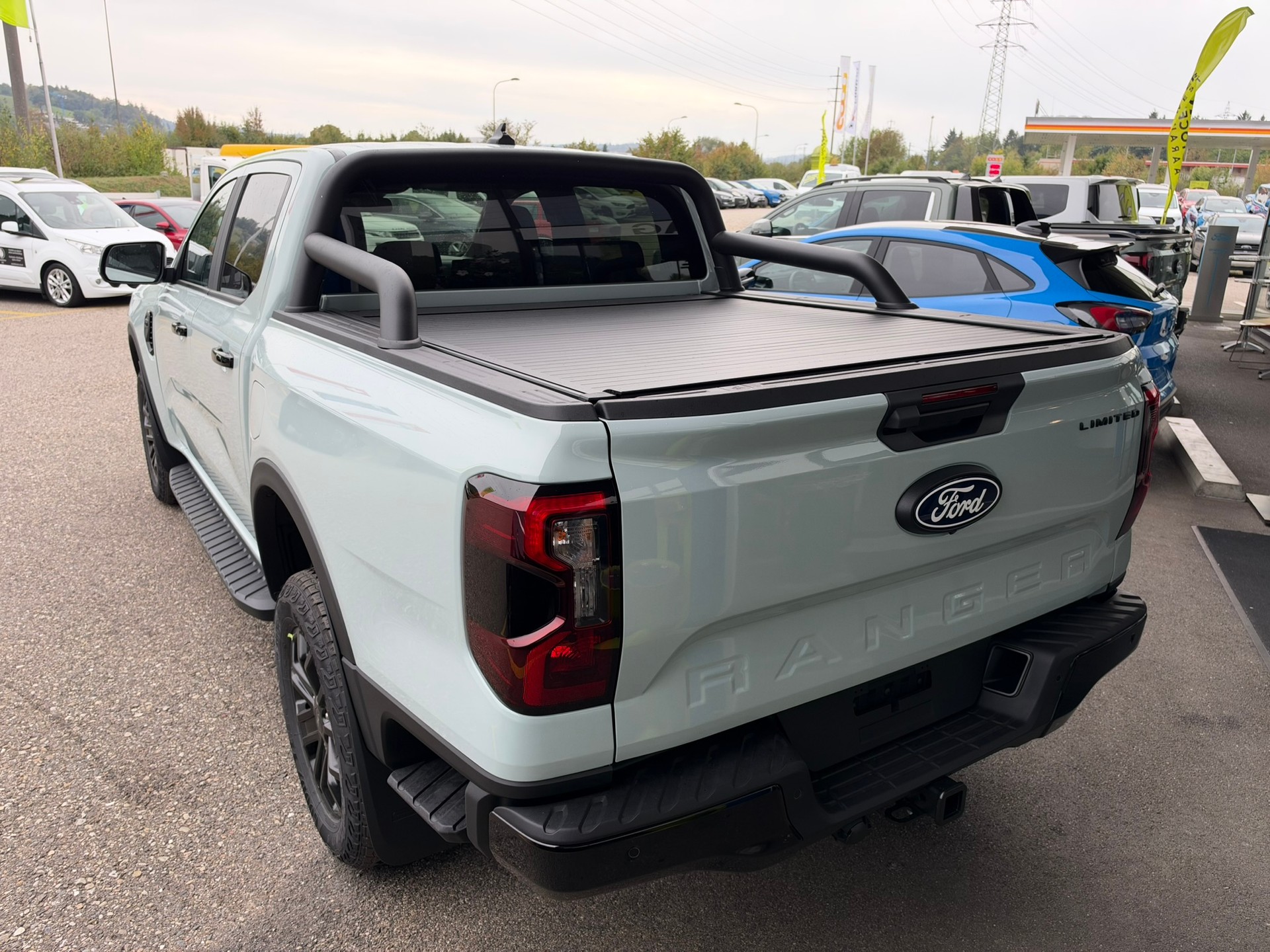 FORD Ranger Limited Chill grey Edition - 3.0 Eco Blue e-4WD Automat-image-4