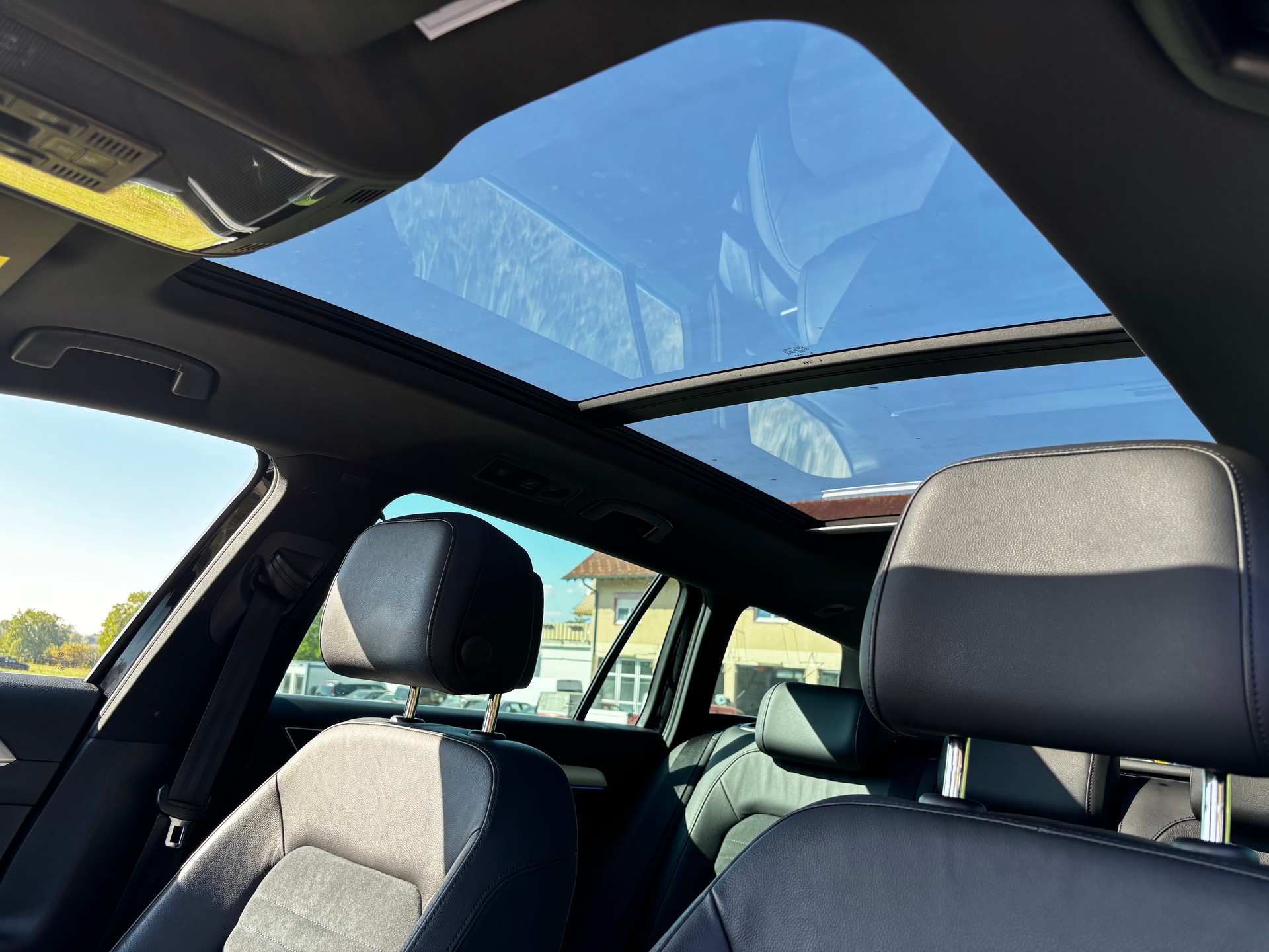 VW Passat Variant 1.4 TSI GTE Hybrid DSG-image-13