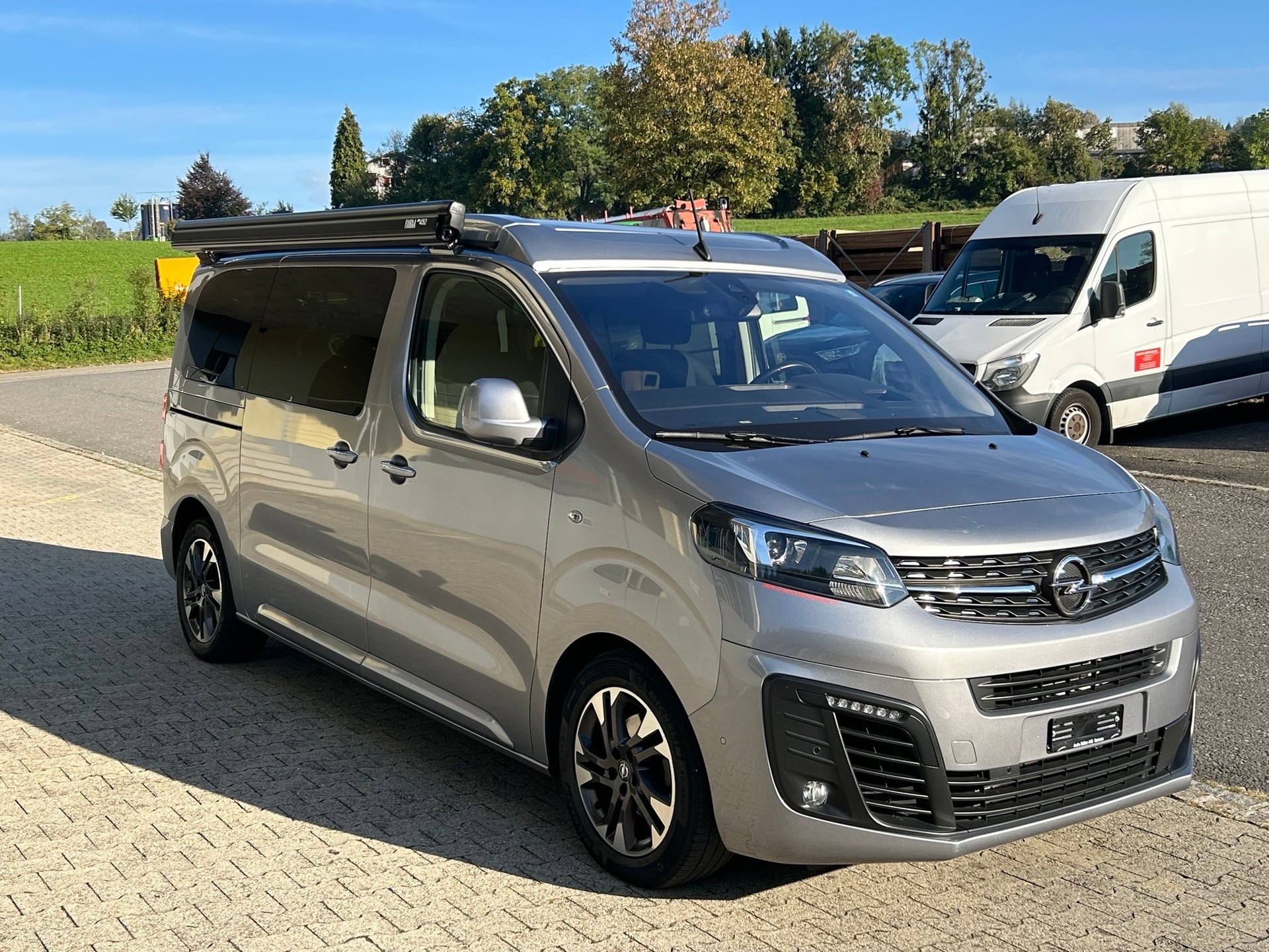 OPEL Zafira Life 2.0 CDTI Business M Automatik-image-2