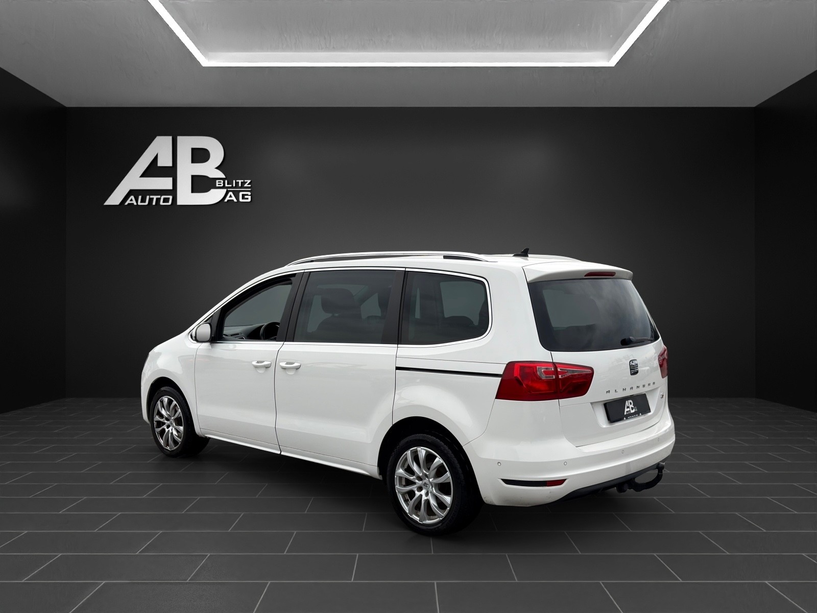 SEAT Alhambra 2.0 TDI Style Eco DSG mit 170 PS * 7-Plätzer *-image-2