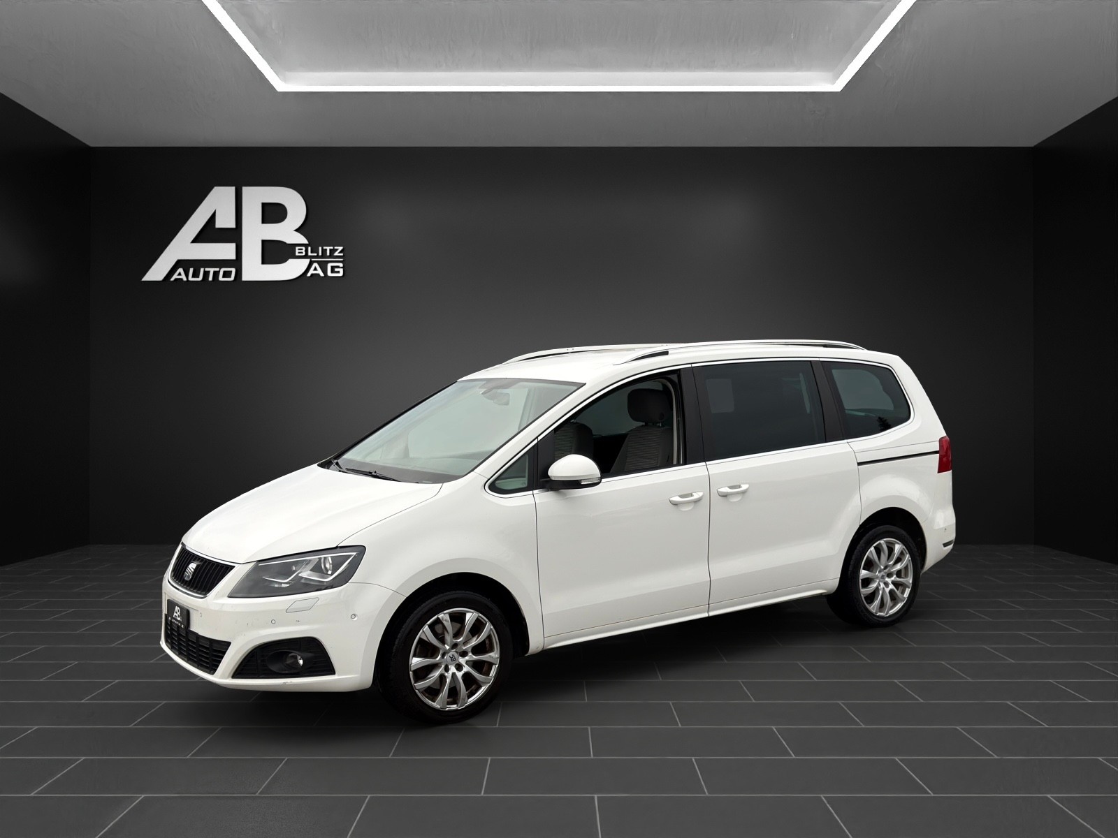SEAT Alhambra 2.0 TDI Style Eco DSG mit 170 PS * 7-Plätzer *-image-1