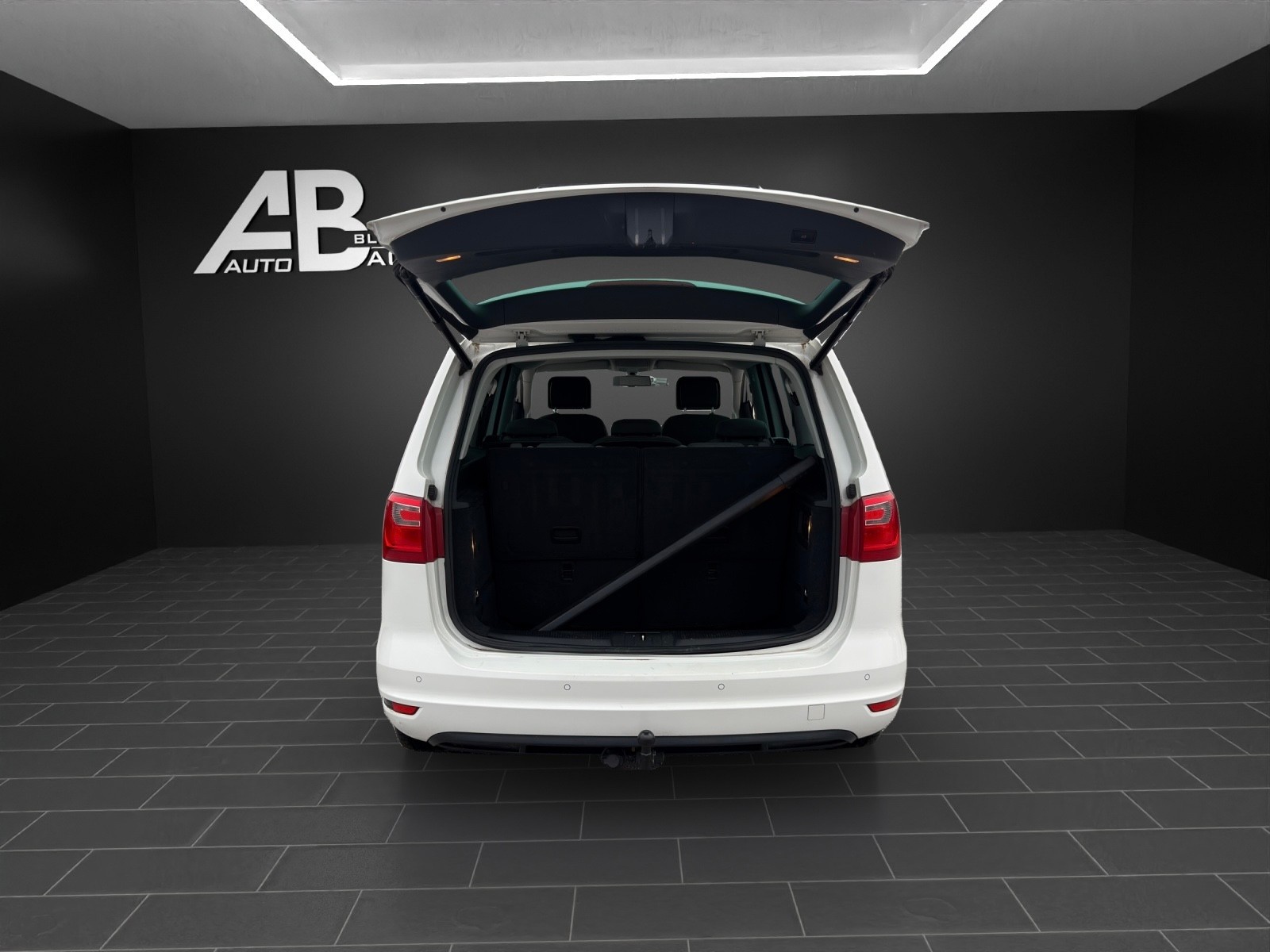 SEAT Alhambra 2.0 TDI Style Eco DSG mit 170 PS * 7-Plätzer *-image-14