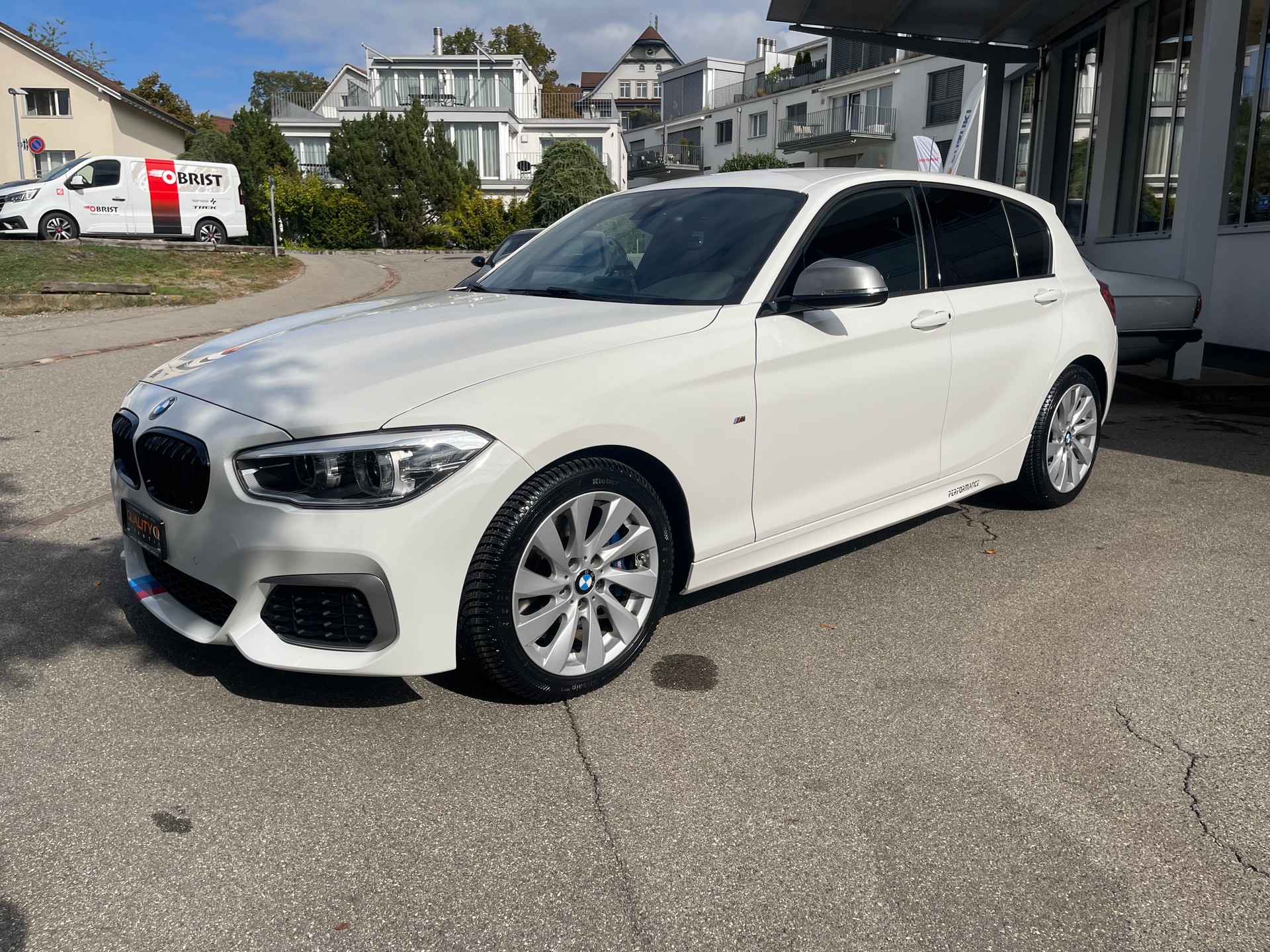 BMW M135i xDrive-image-2