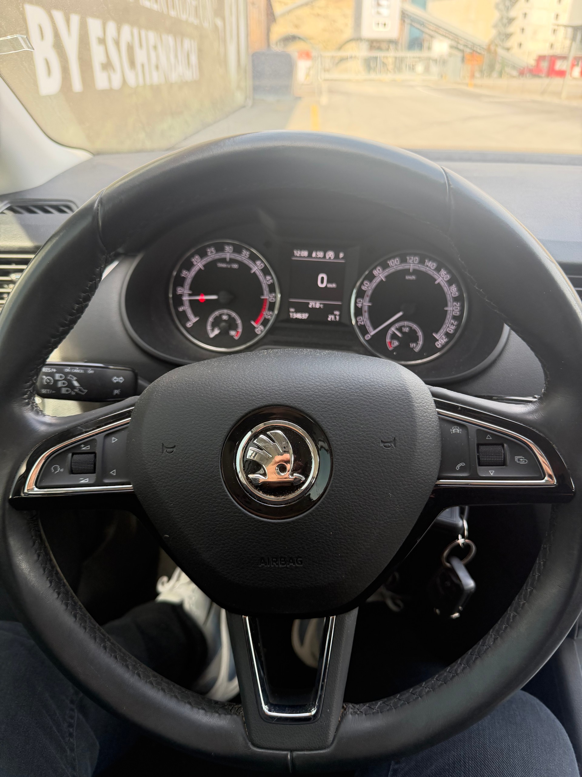 SKODA Octavia Combi 2.0 TDI Ambition 4x4-image-4