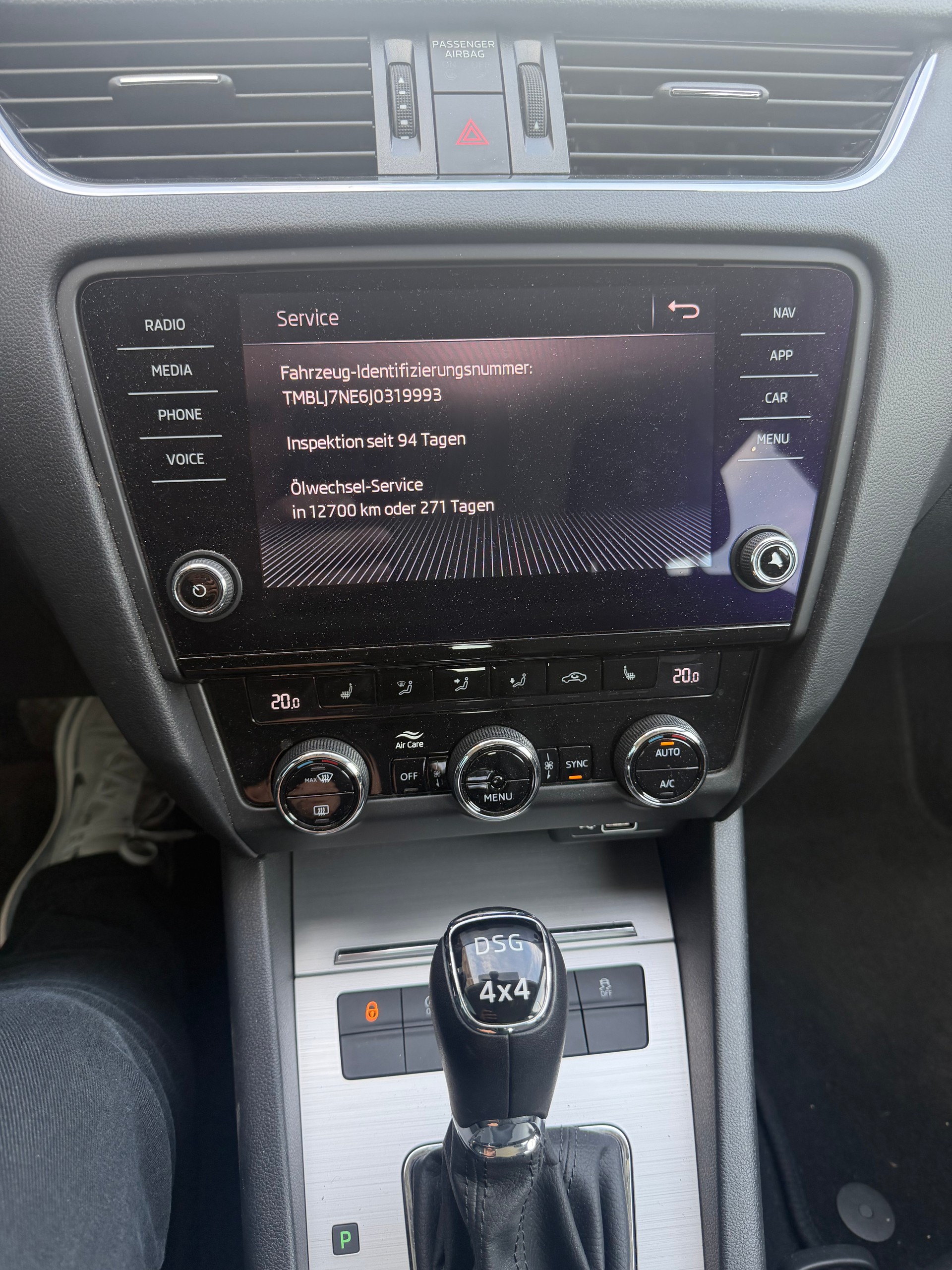SKODA Octavia Combi 2.0 TDI Ambition 4x4-image-5