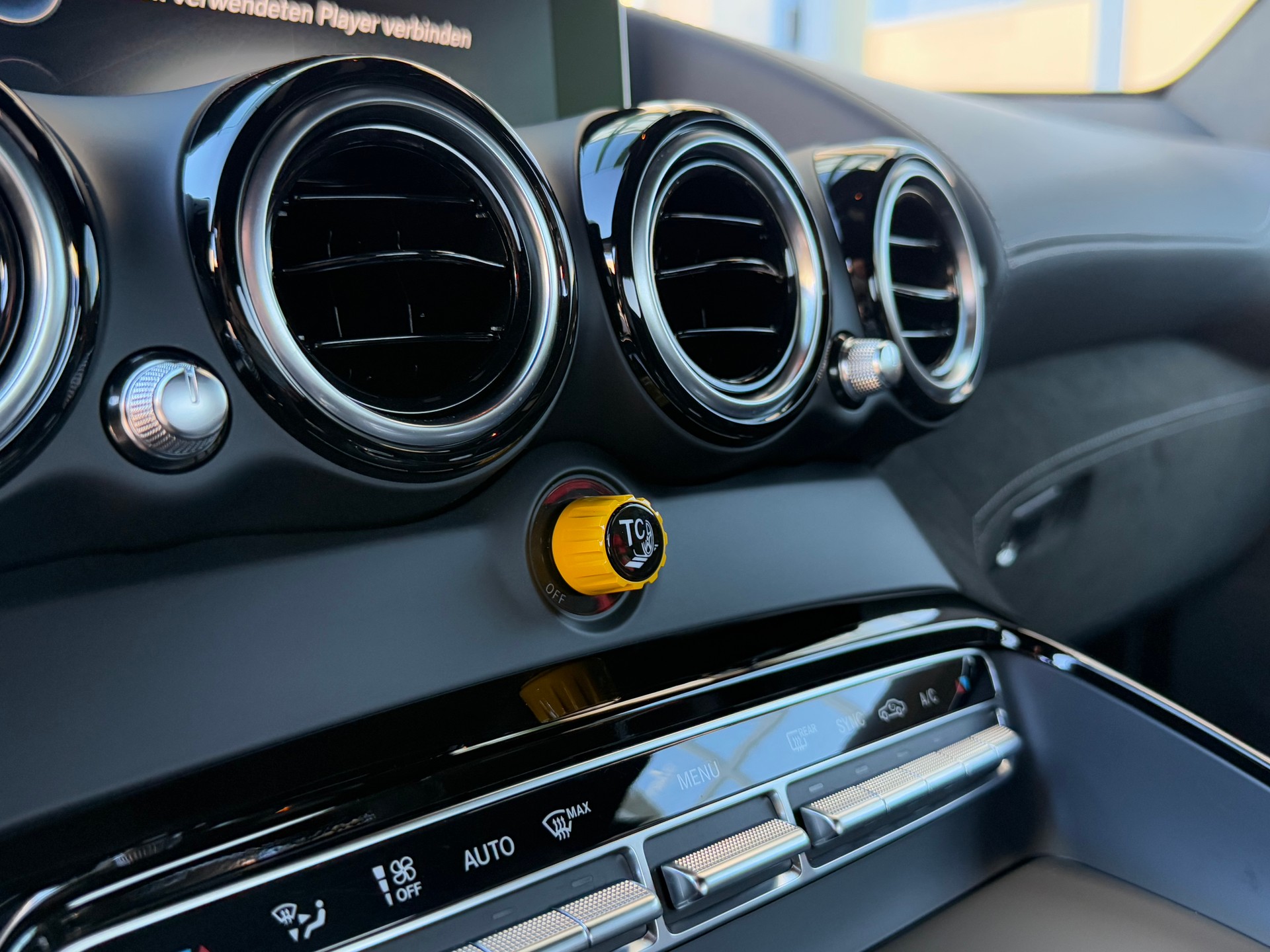MERCEDES-BENZ AMG GT R Speedshift DCT-image-12