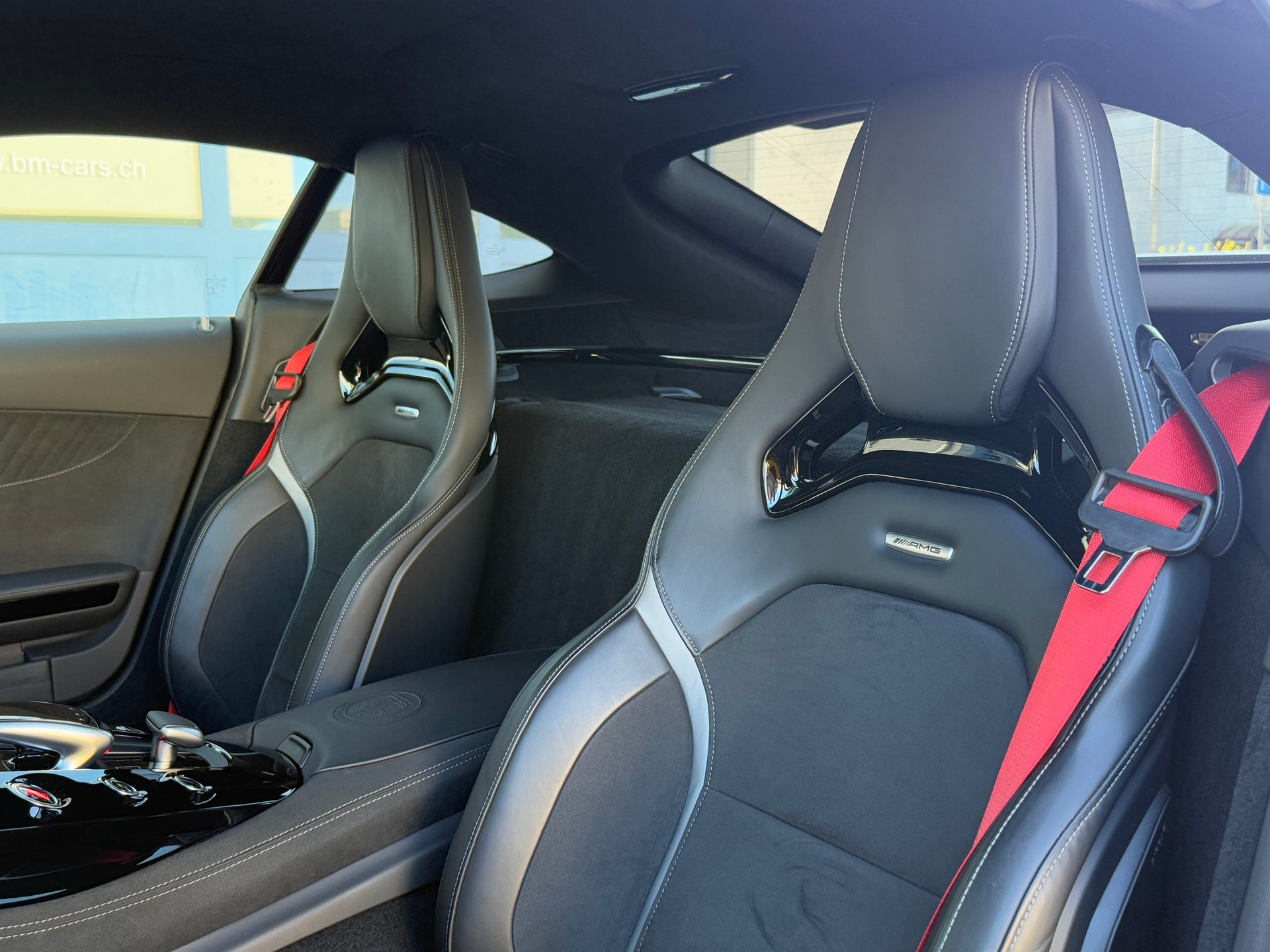 MERCEDES-BENZ AMG GT R Speedshift DCT-image-11