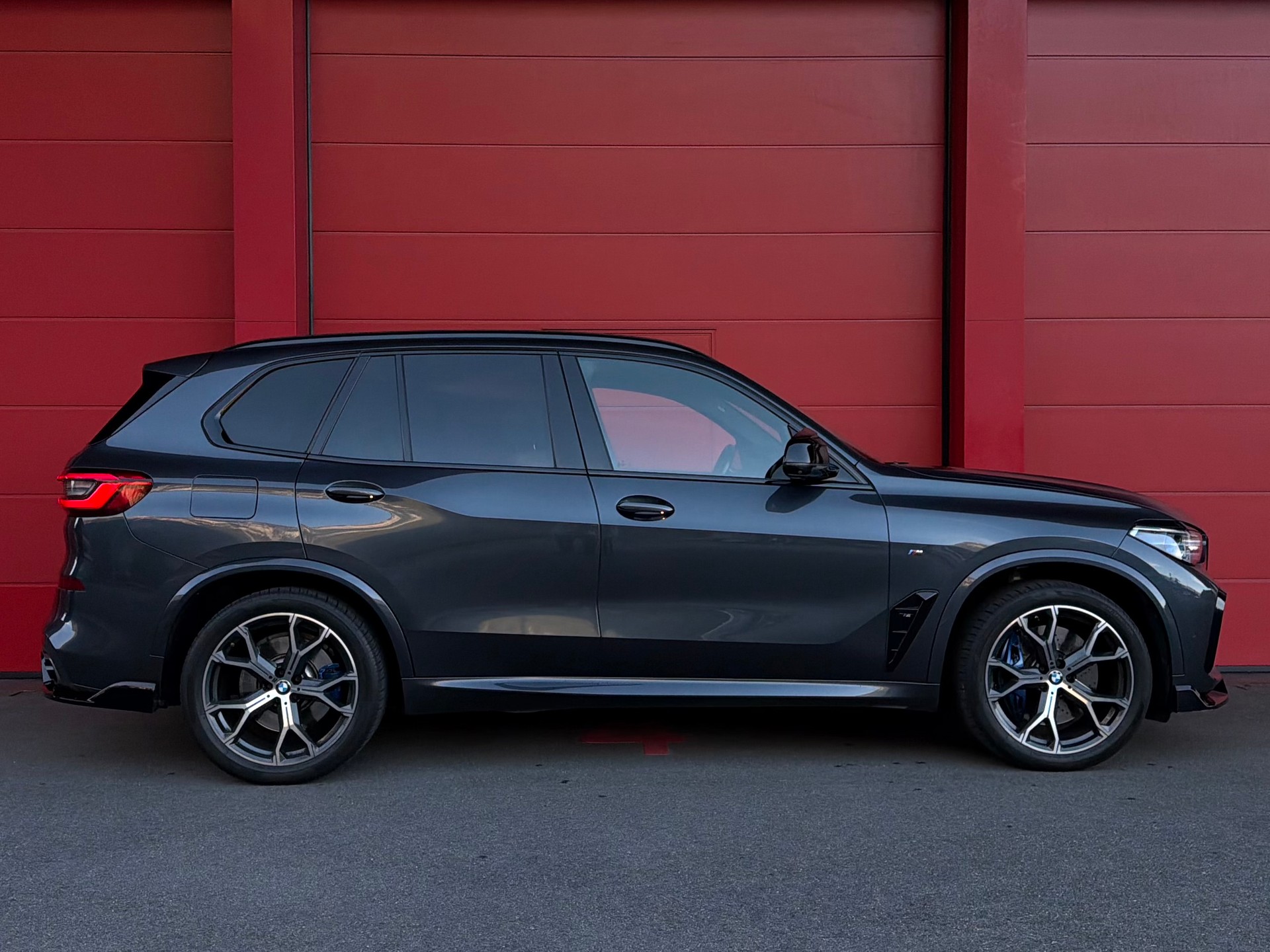 BMW X5 xDrive M50d Steptronic *CH-Fahrzeug*-image-2