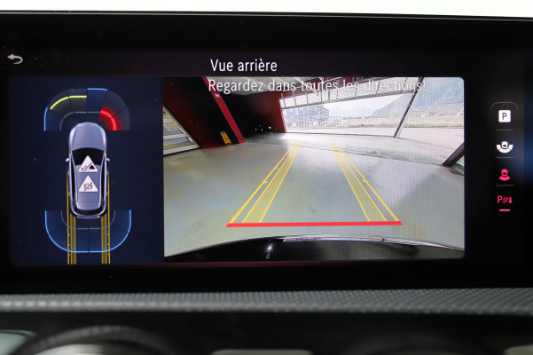 MERCEDES-BENZ A 200 7G-DCT-image-13