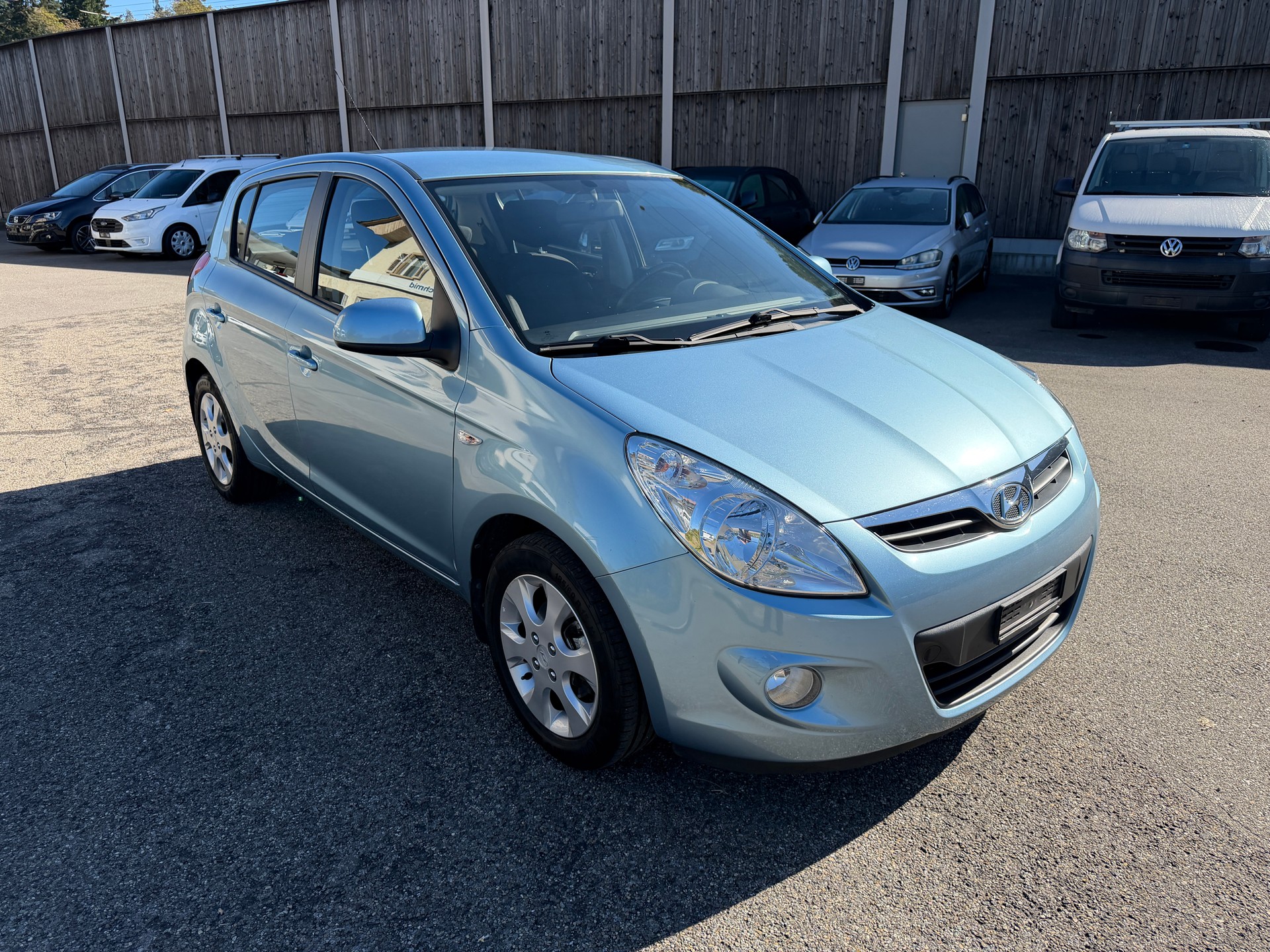 HYUNDAI i20 1.4 Style Automatic-image-6