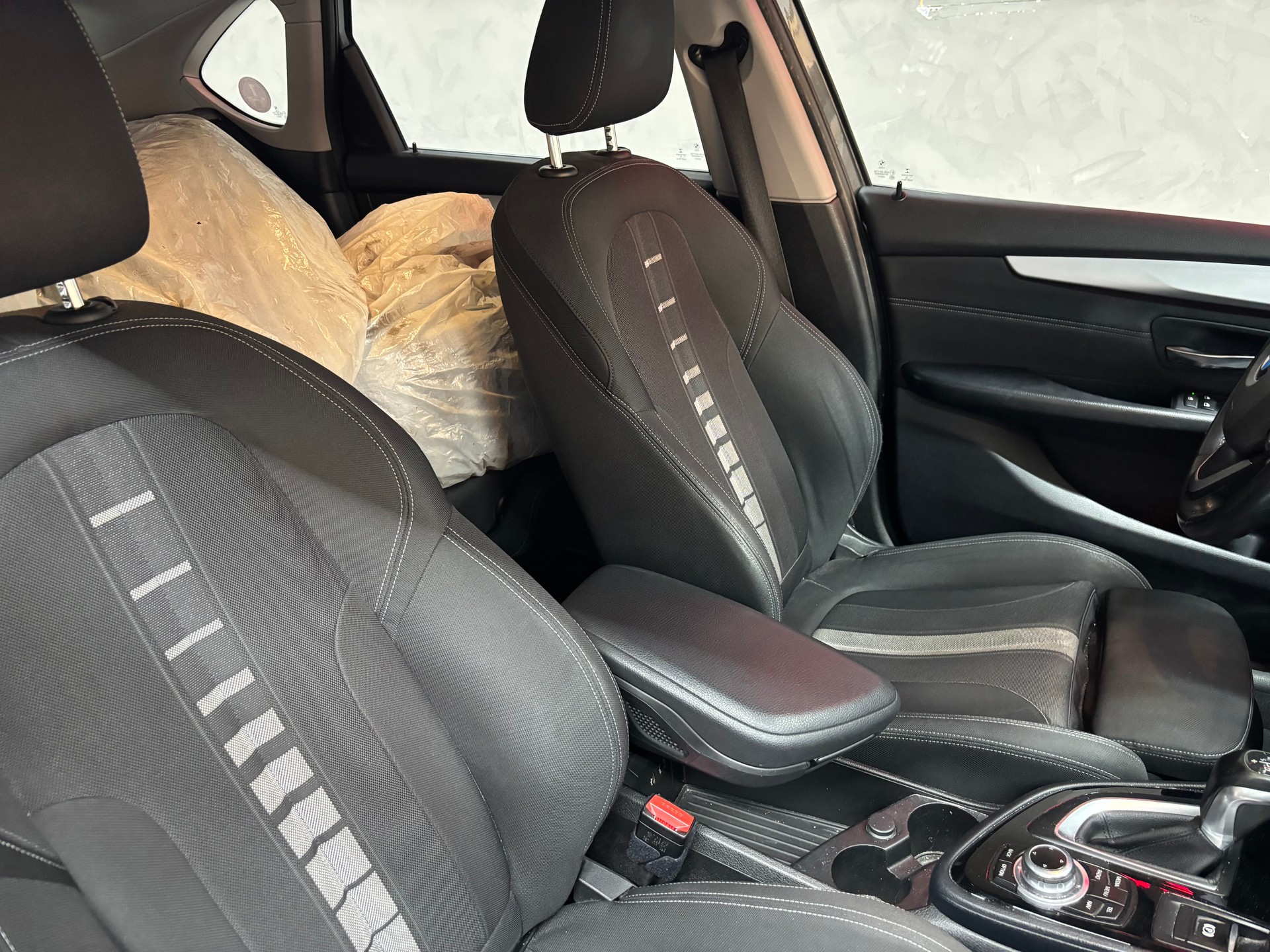 BMW 225i xDrive Active Tourer Steptronic-image-9