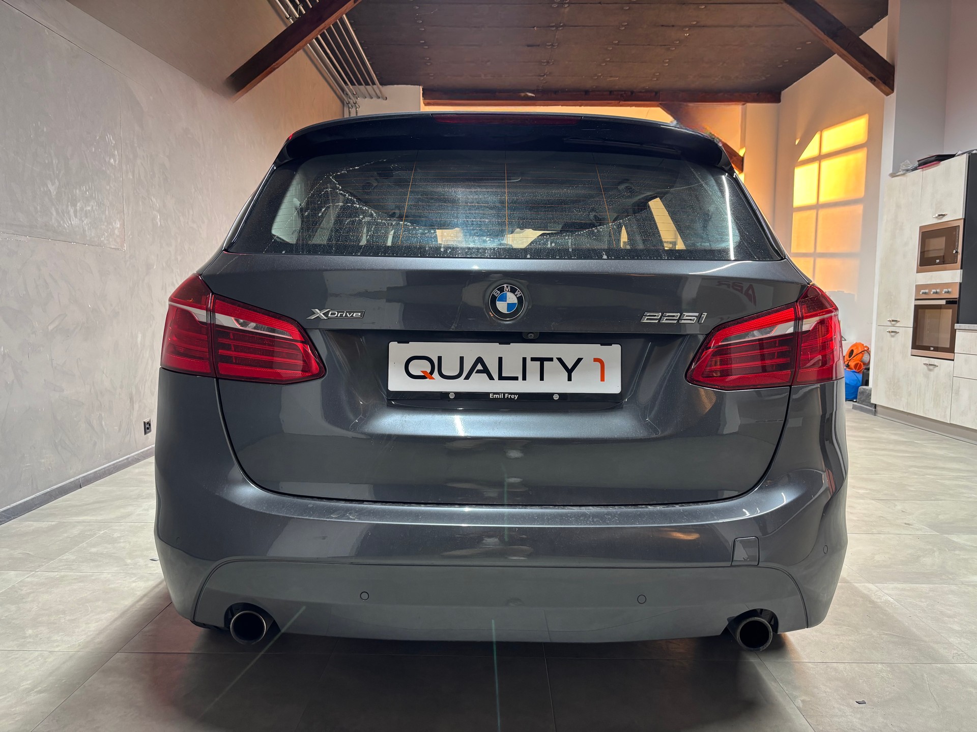 BMW 225i xDrive Active Tourer Steptronic-image-5