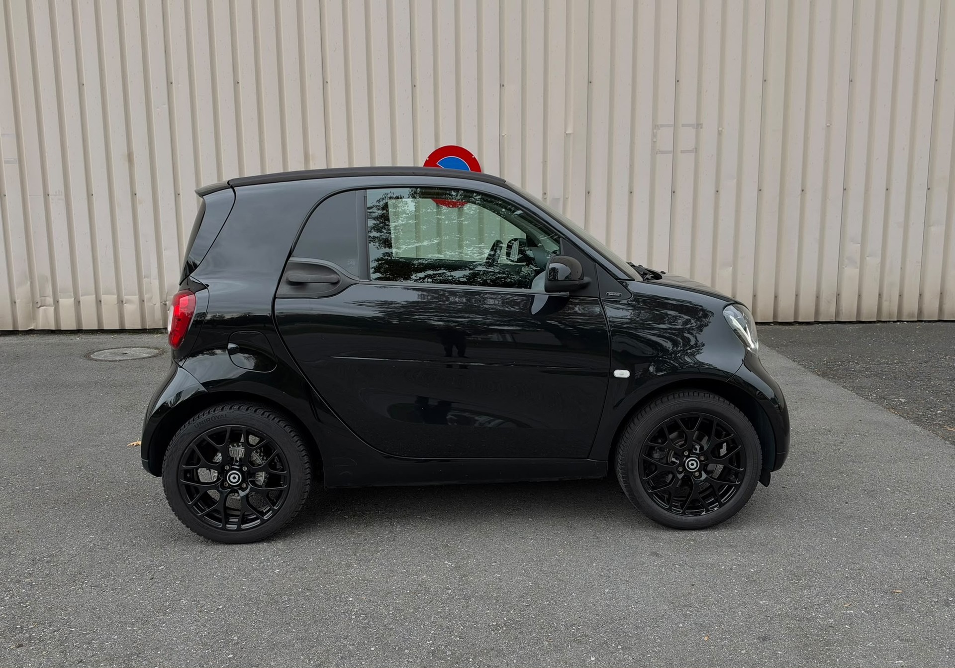 SMART fortwo black pearl twinmatic-image-3