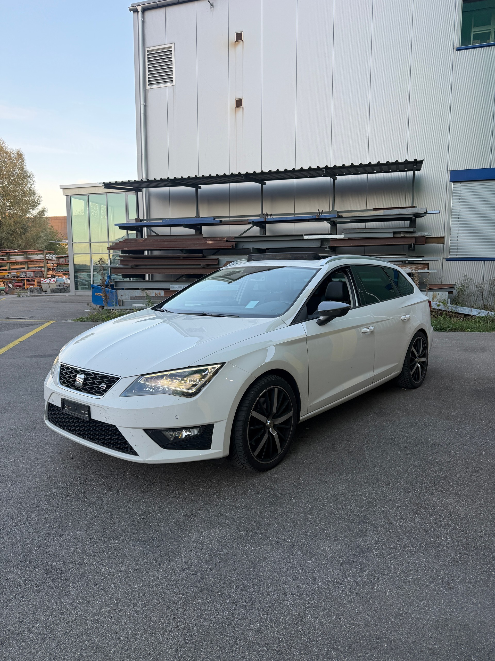 SEAT Leon ST 2.0 TDI FR Line DSG-image-2