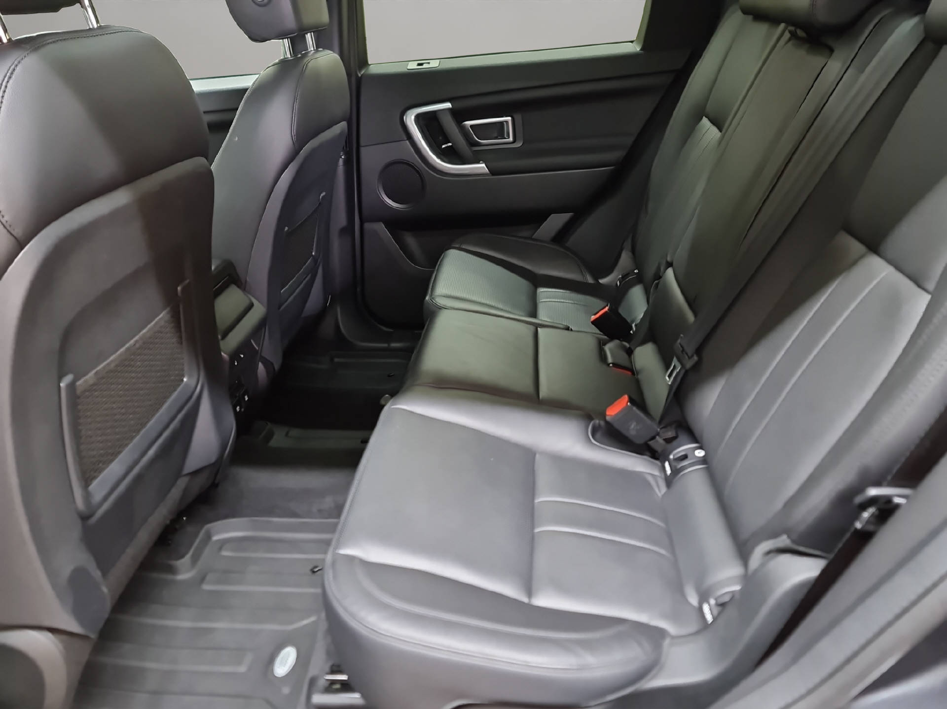 LAND ROVER Discovery Sport 2.0 SD4 HSE-image-9