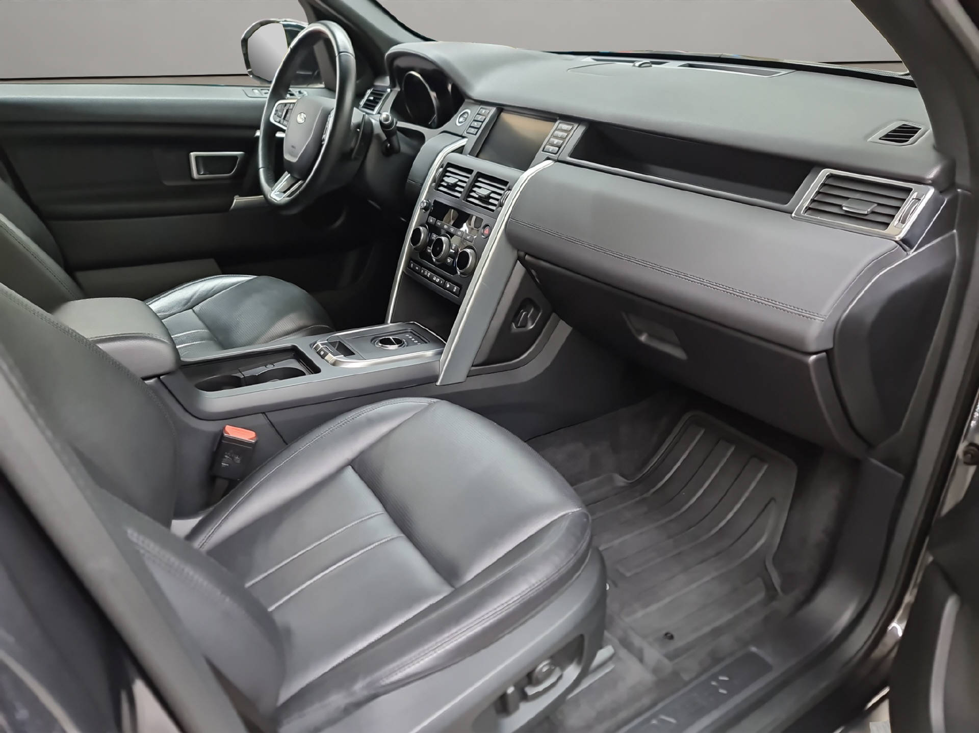 LAND ROVER Discovery Sport 2.0 SD4 HSE-image-10