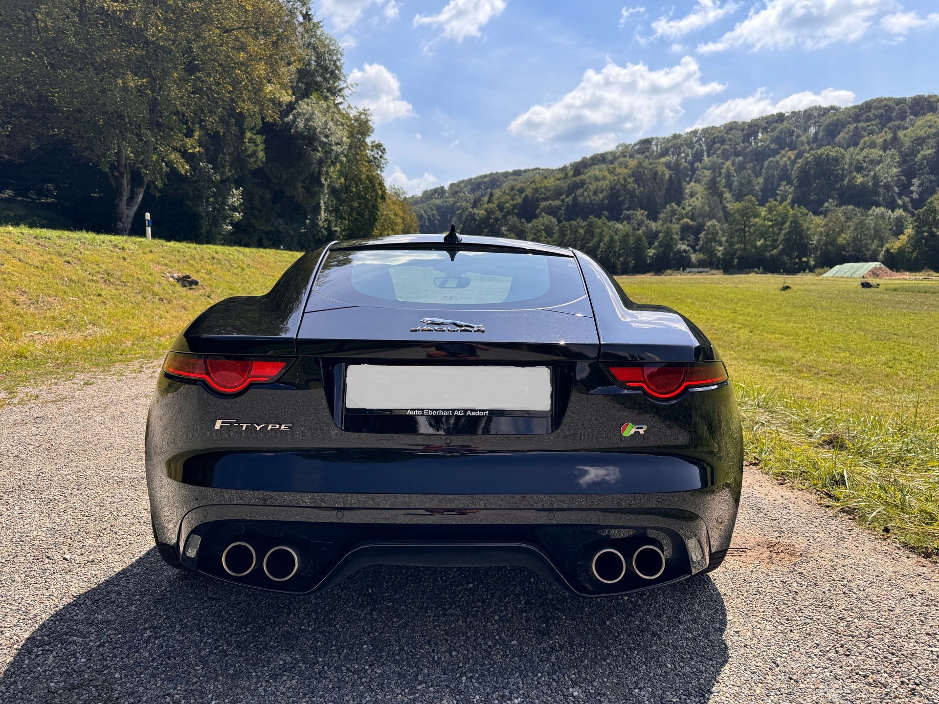 JAGUAR F-Type Coupé 5.0 V8 R AWD Santorini Black *Facelift Unikat* Automatik Keramikbremsen Ohne OPF Sportwagensound 770W Meridian-image-5