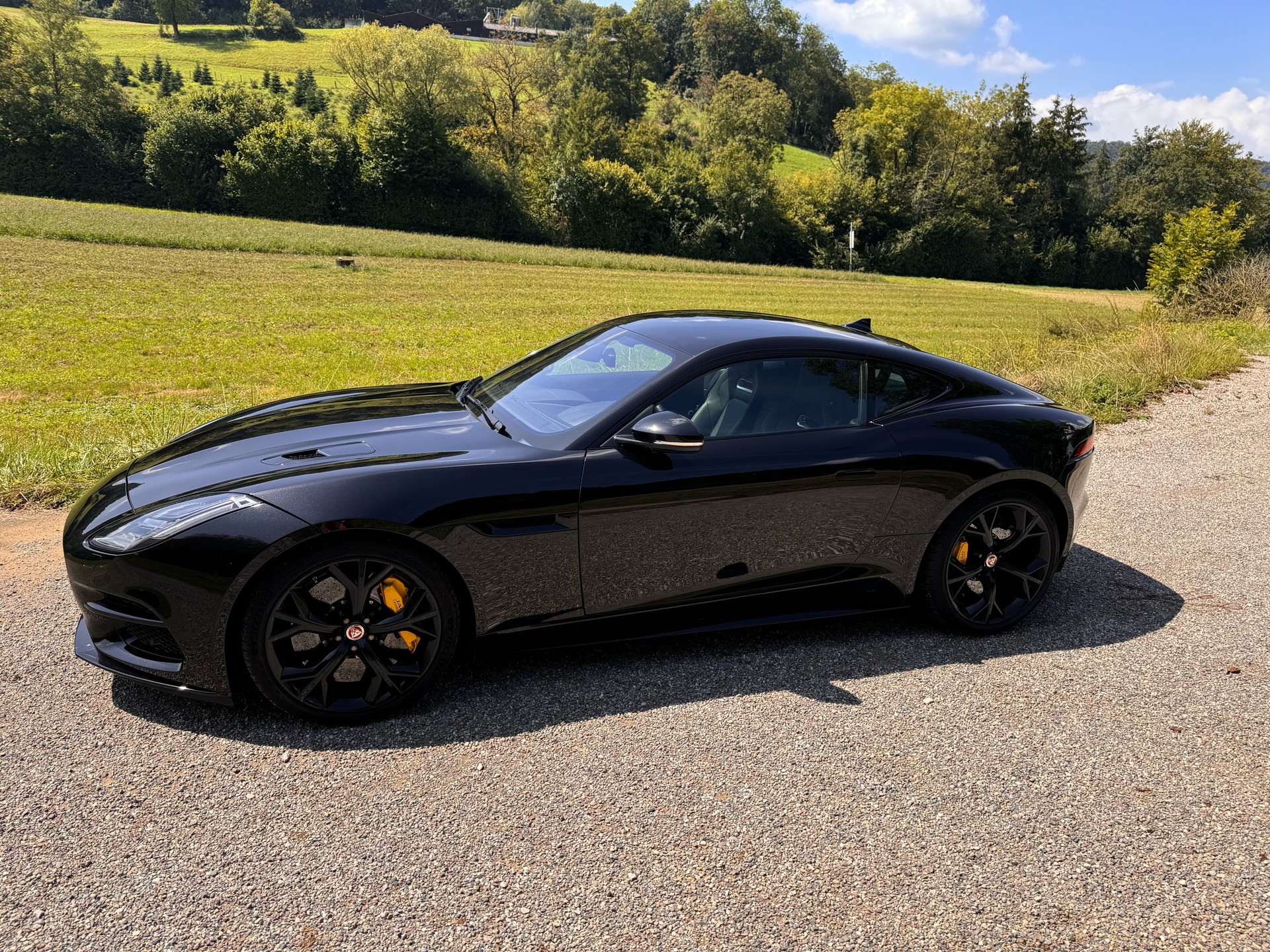 JAGUAR F-Type Coupé 5.0 V8 R AWD Santorini Black *Facelift Unikat* Automatik Keramikbremsen Ohne OPF Sportwagensound 770W Meridian